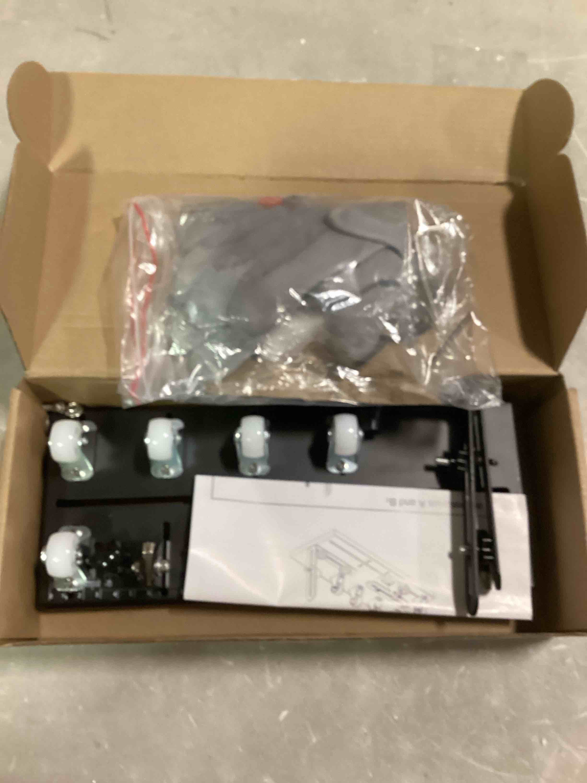 https://s3.amazonaws.com/lotting-images-prod/bidfta/ORG6555167_1718290182022.jpeg