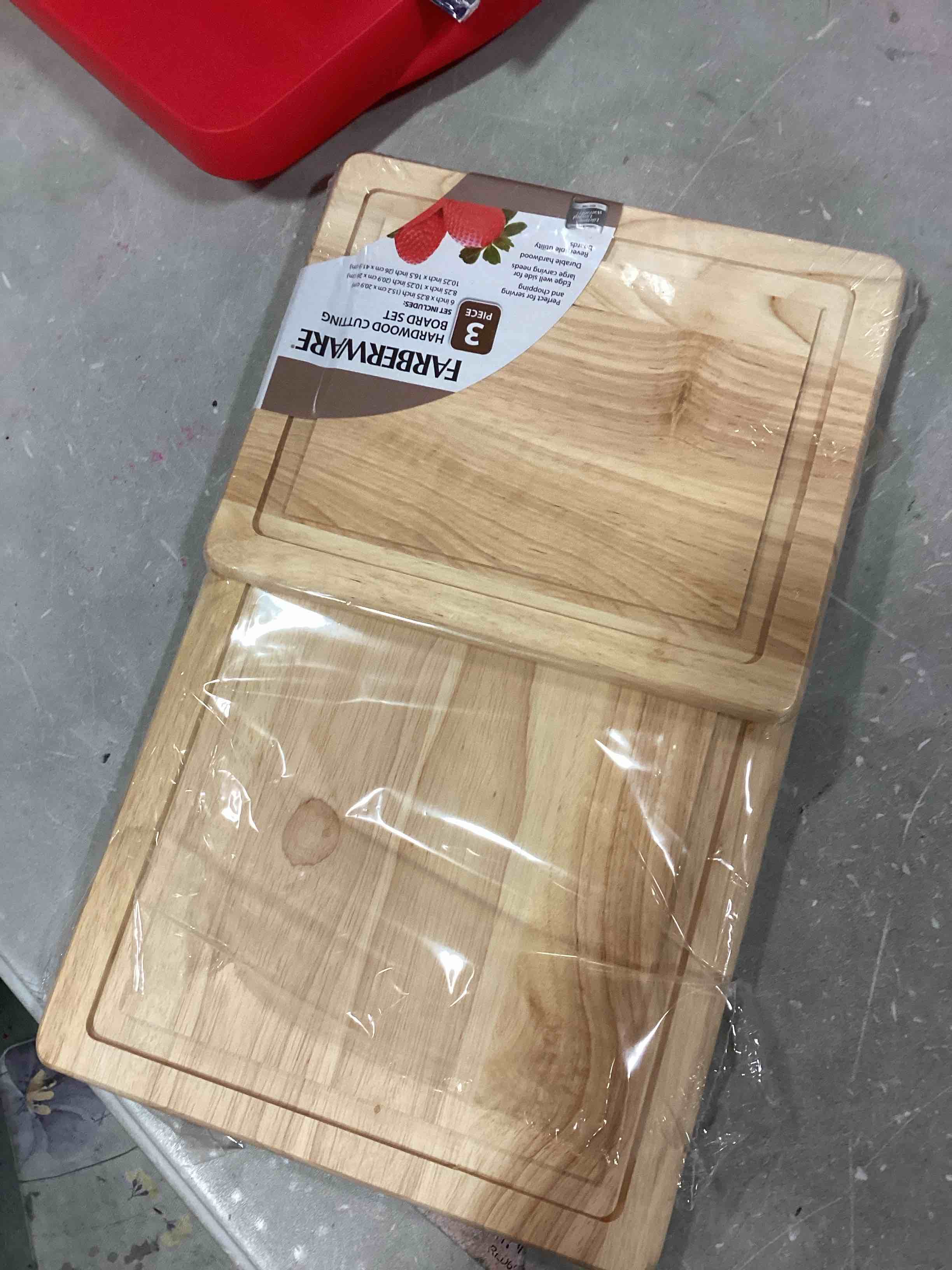 Farberware Rubberwood Cutting Board Set with Juice Grooved and Finger Grips, 3-Piece