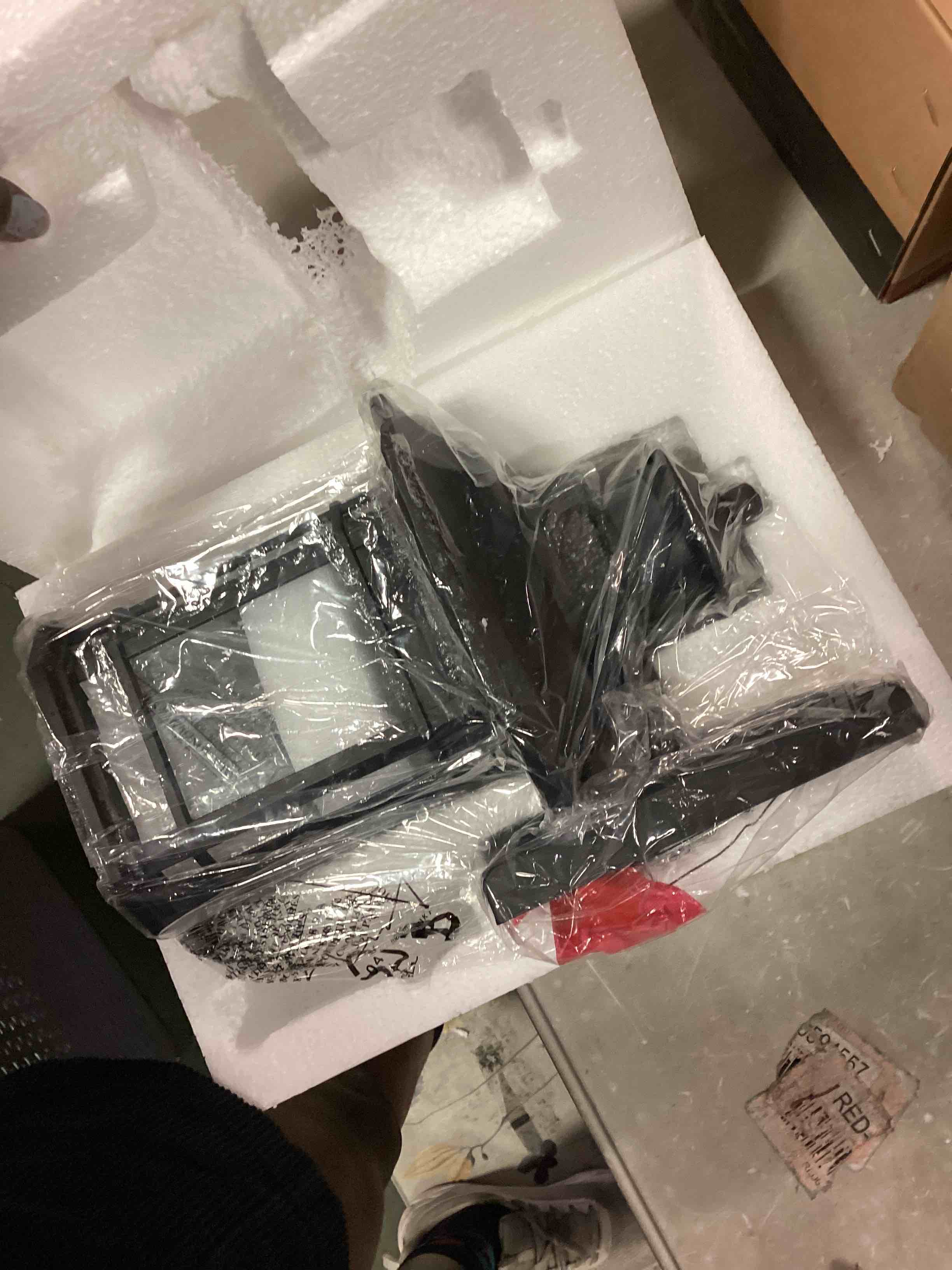 https://s3.amazonaws.com/lotting-images-prod/bidfta/ORG6556089_1717515612633.jpeg