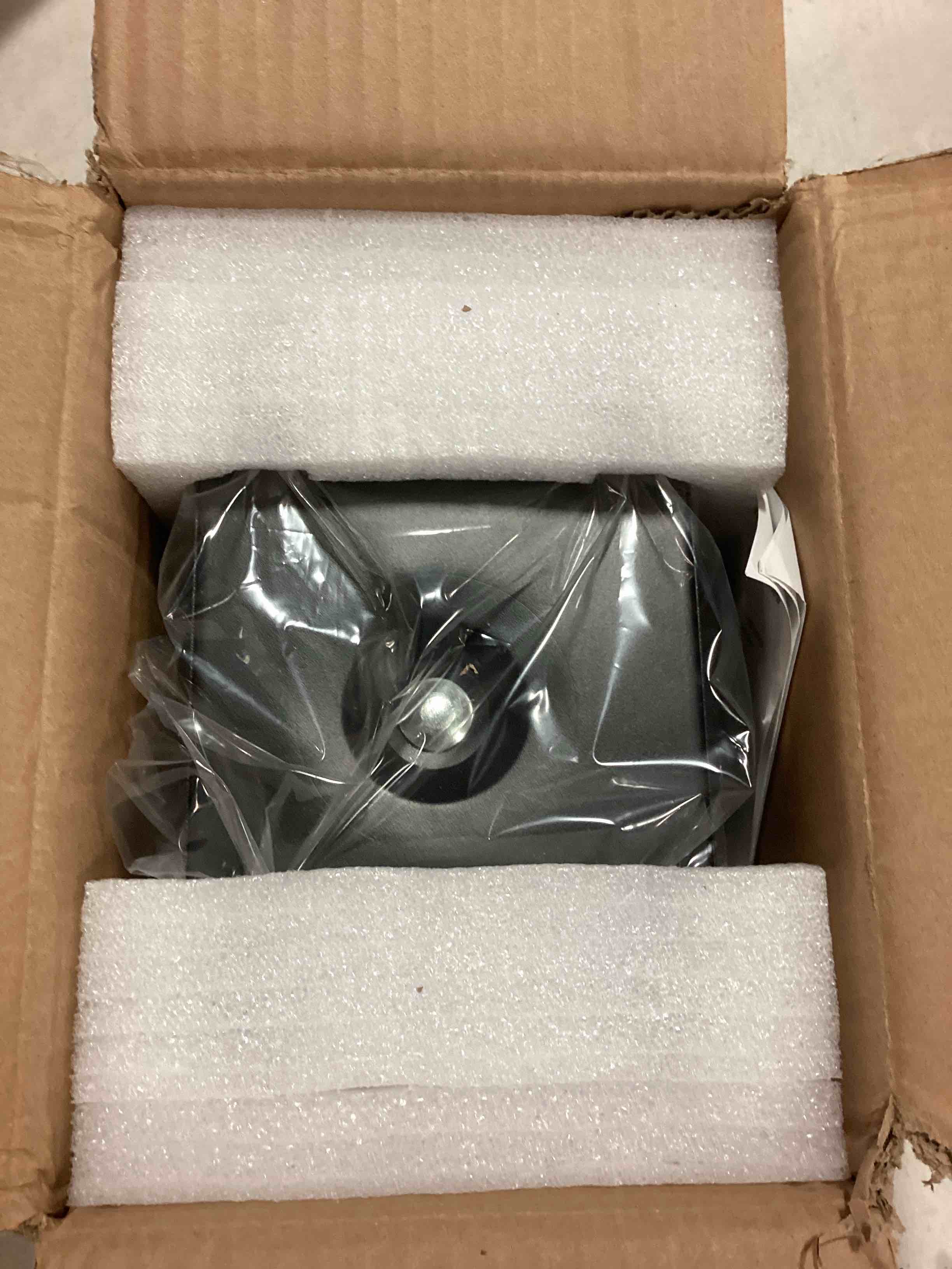 https://s3.amazonaws.com/lotting-images-prod/bidfta/ORG6557775_1718109739261.jpeg