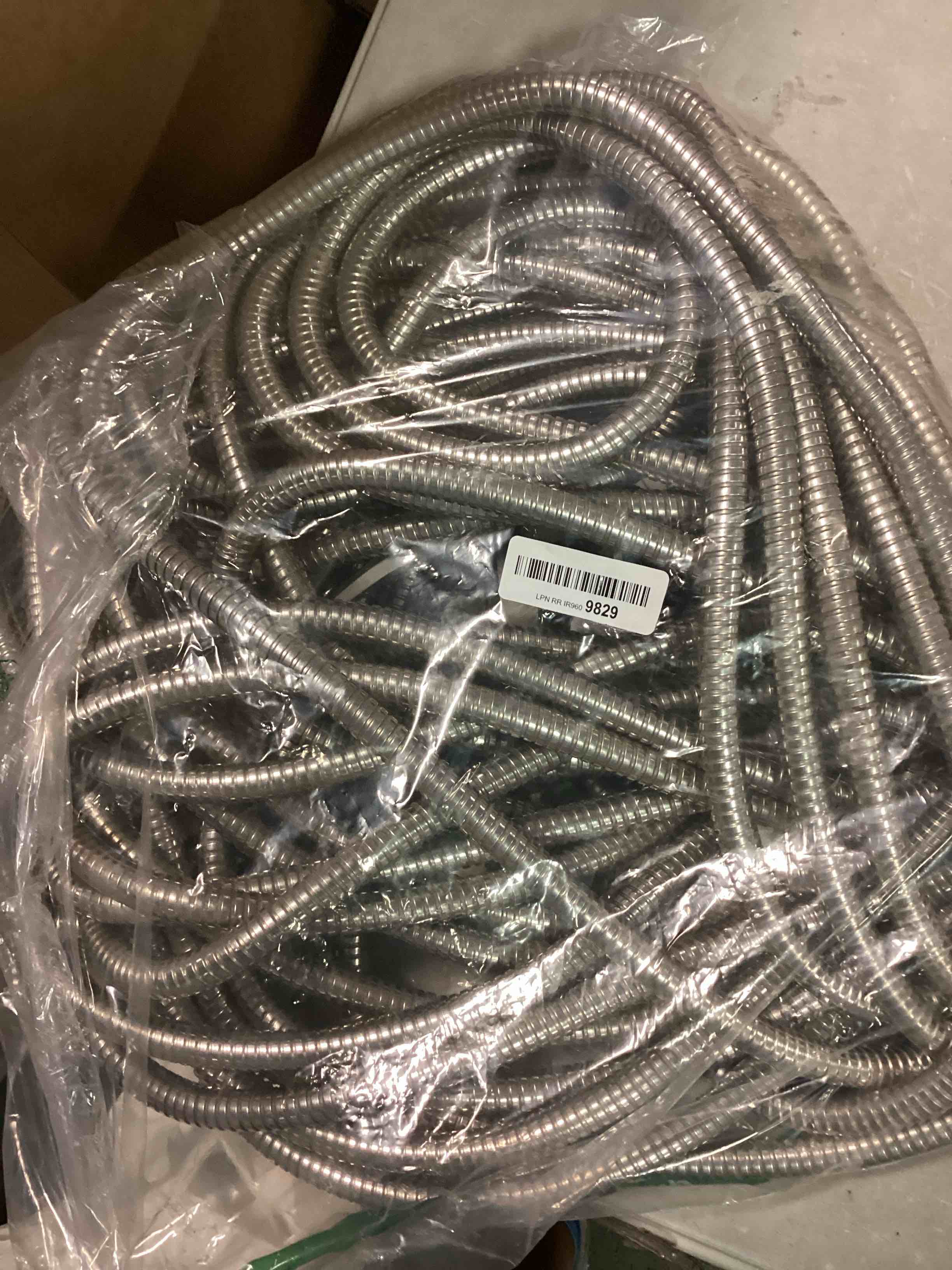 https://s3.amazonaws.com/lotting-images-prod/bidfta/ORG6558697_1717787716280.jpeg