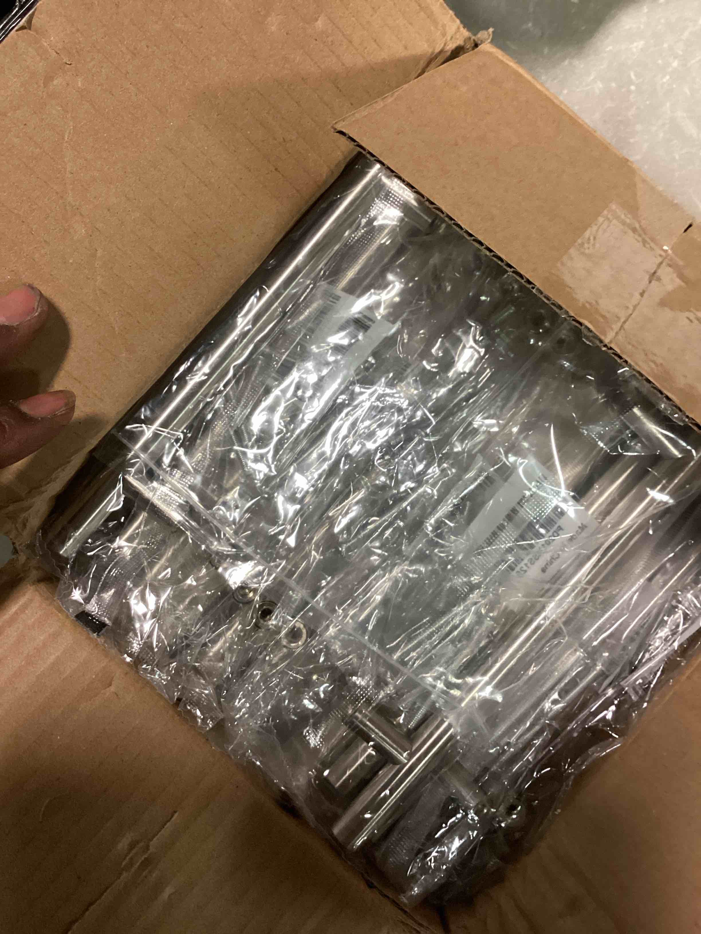 https://s3.amazonaws.com/lotting-images-prod/bidfta/ORG6559888_1718282756407.jpeg
