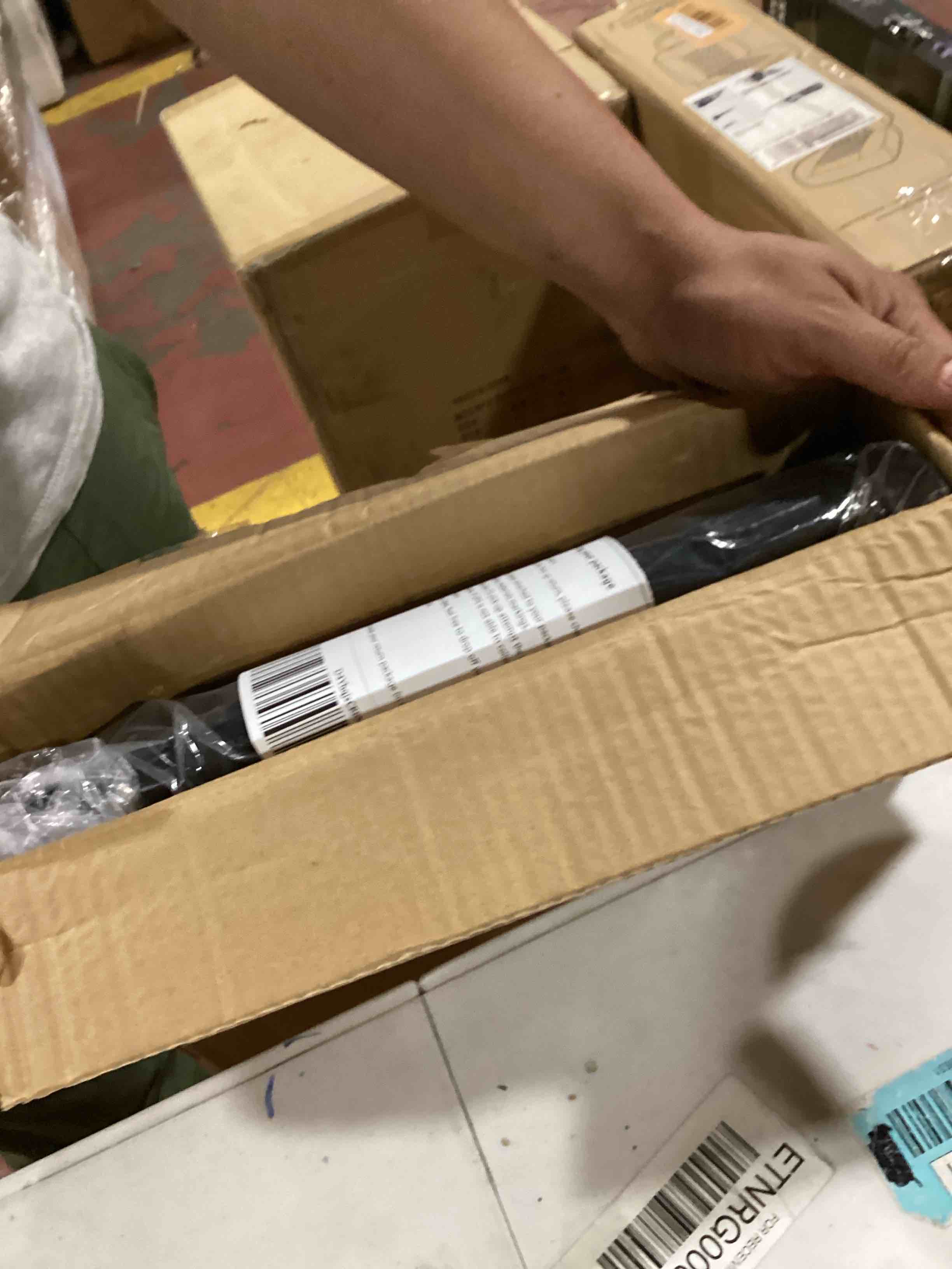 https://s3.amazonaws.com/lotting-images-prod/bidfta/ORG6565240_1718629735979.jpeg