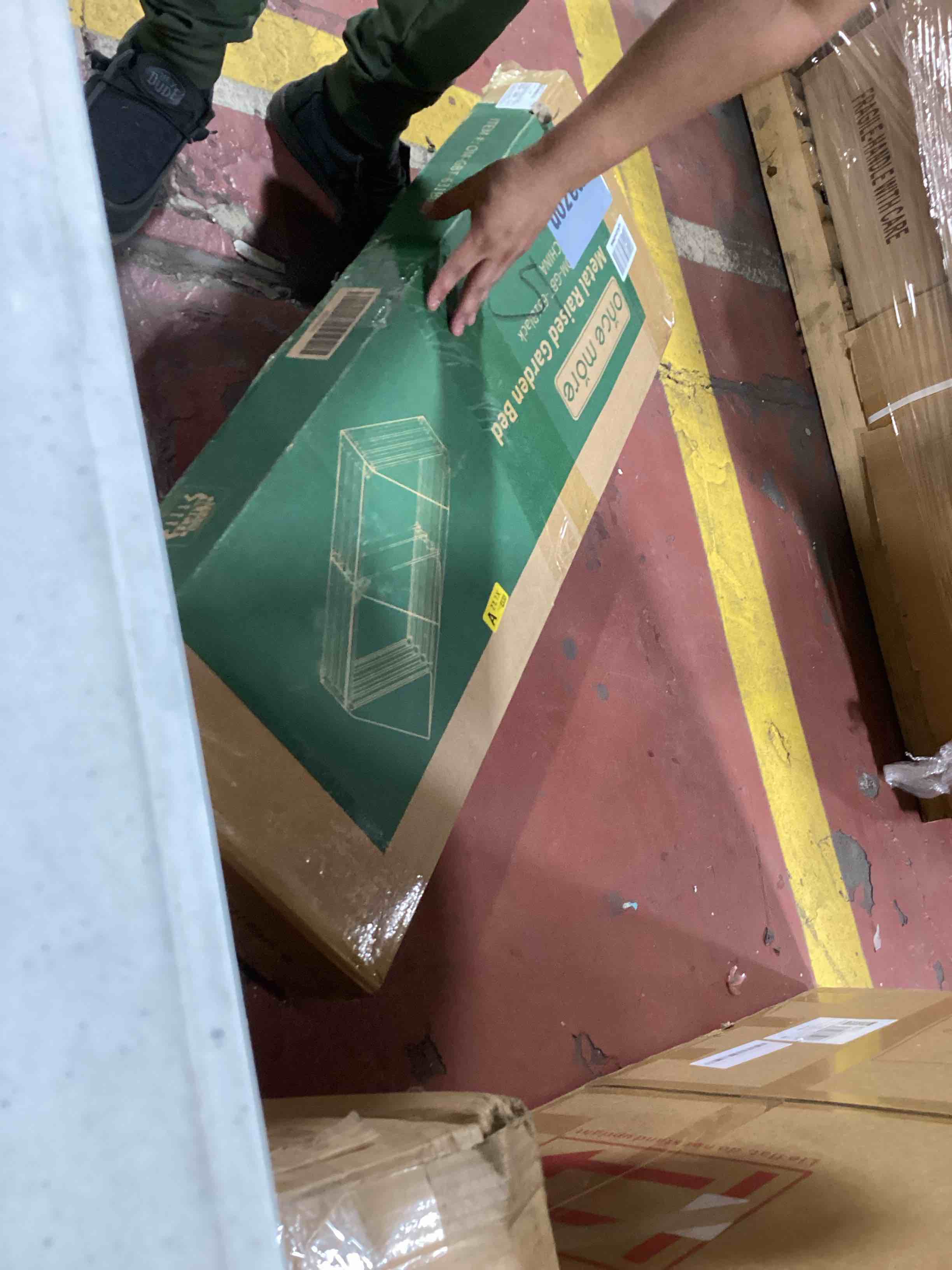 https://s3.amazonaws.com/lotting-images-prod/bidfta/ORG6565247_1718630391573.jpeg