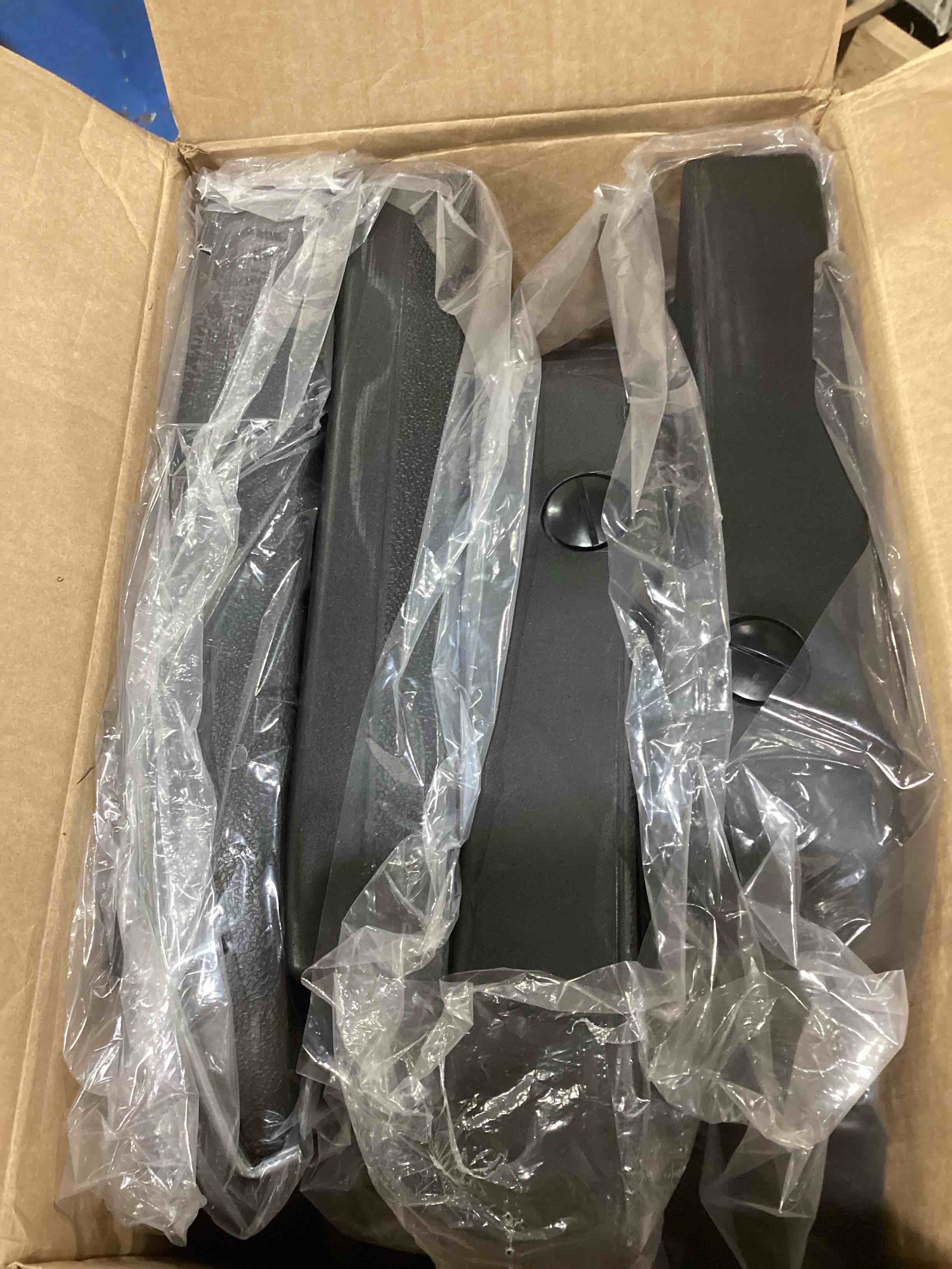 https://s3.amazonaws.com/lotting-images-prod/bidfta/ORG6565972_1717507429263.jpeg
