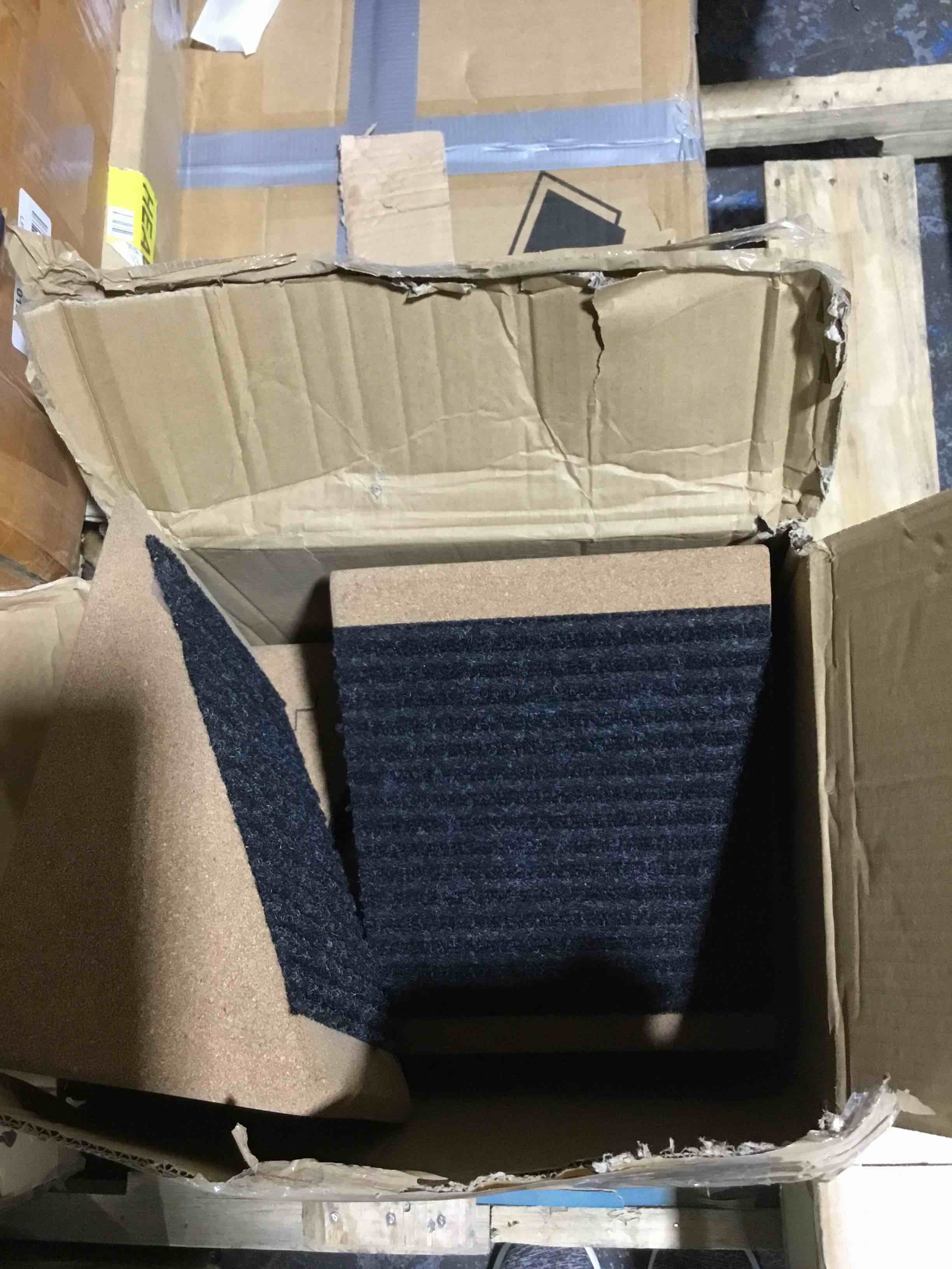 https://s3.amazonaws.com/lotting-images-prod/bidfta/ORG6566996_1718639211501.jpeg