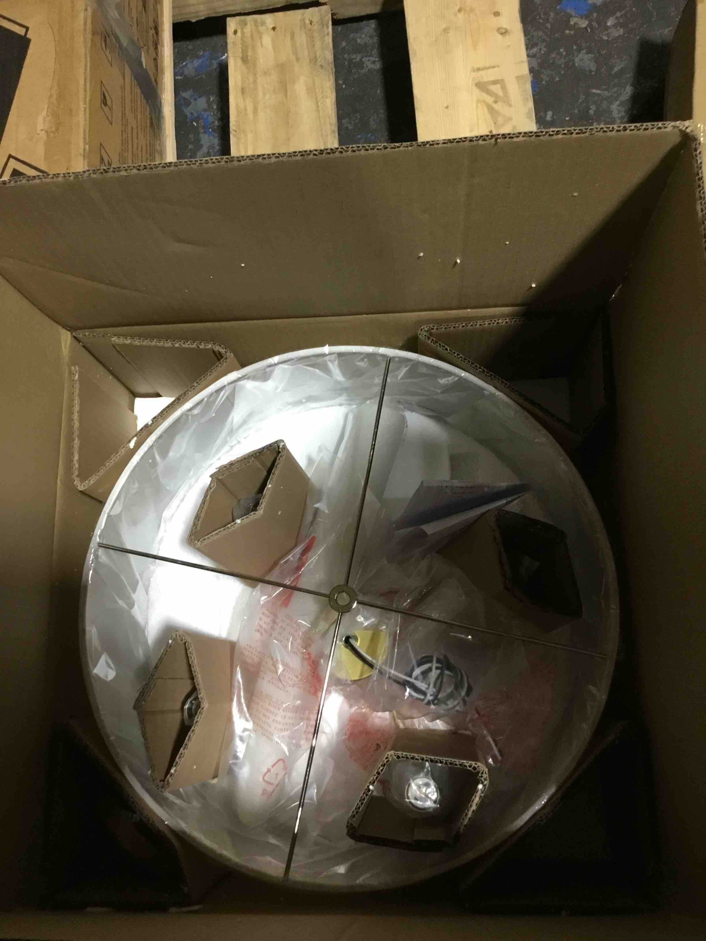 https://s3.amazonaws.com/lotting-images-prod/bidfta/ORG6566997_1718639459048.jpeg