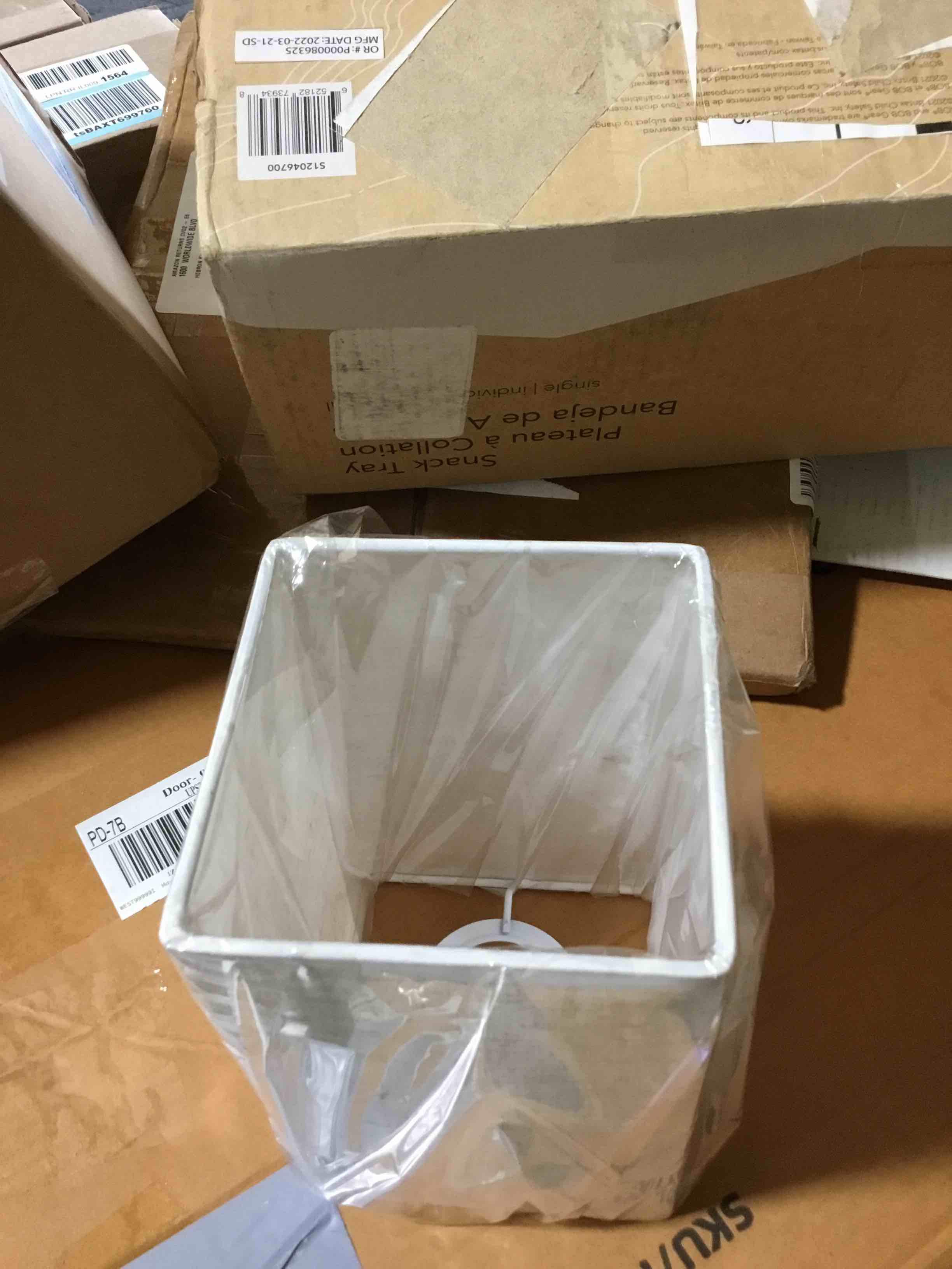 https://s3.amazonaws.com/lotting-images-prod/bidfta/ORG6567006_1718644770712.jpeg