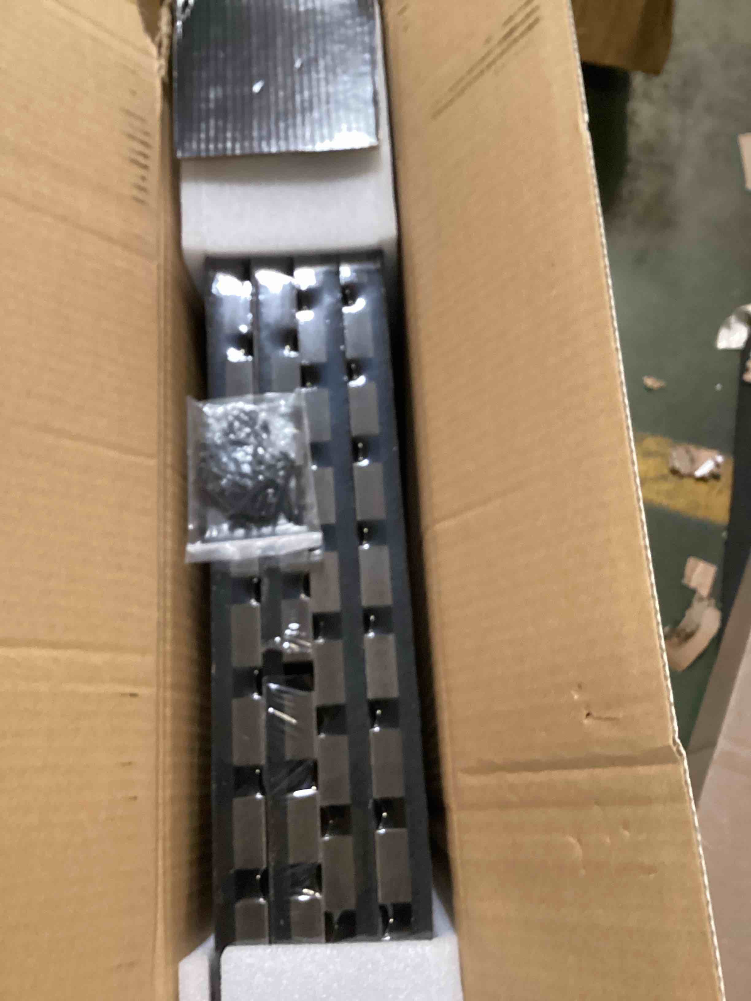https://s3.amazonaws.com/lotting-images-prod/bidfta/ORG6575558_1717431849354.jpeg