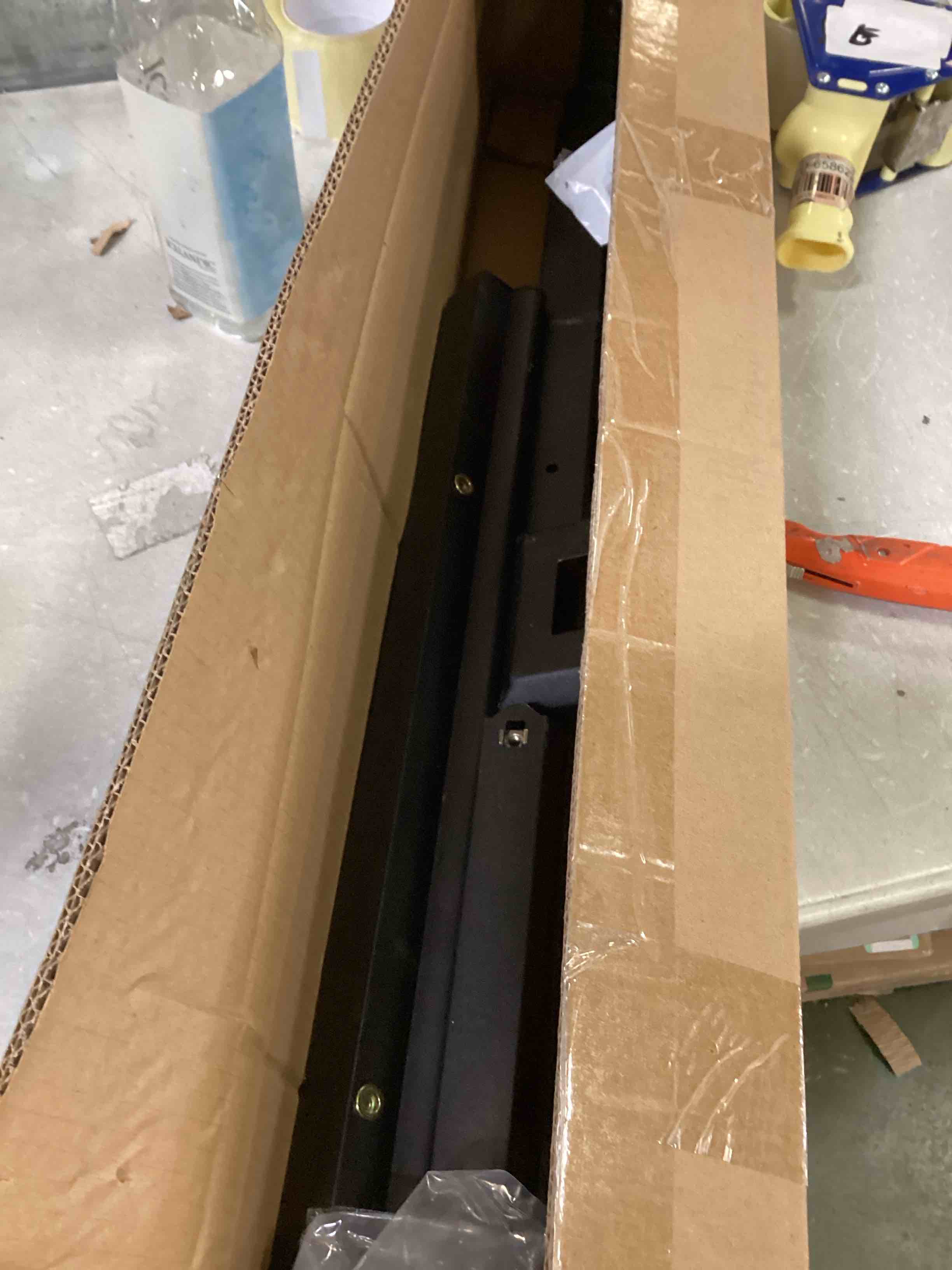 https://s3.amazonaws.com/lotting-images-prod/bidfta/ORG6575584_1717436750576.jpeg