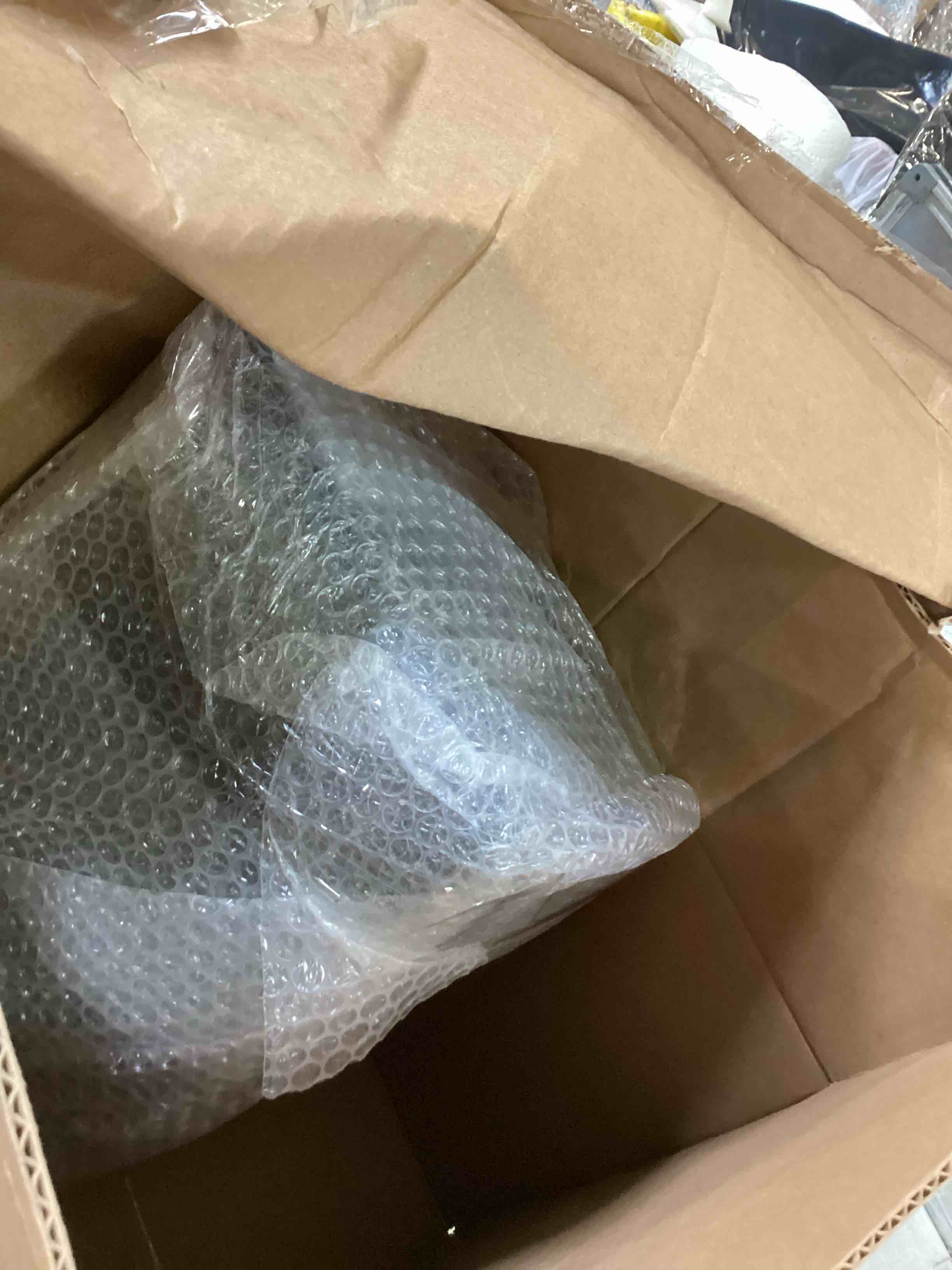 https://s3.amazonaws.com/lotting-images-prod/bidfta/ORG6575611_1717439614783.jpeg