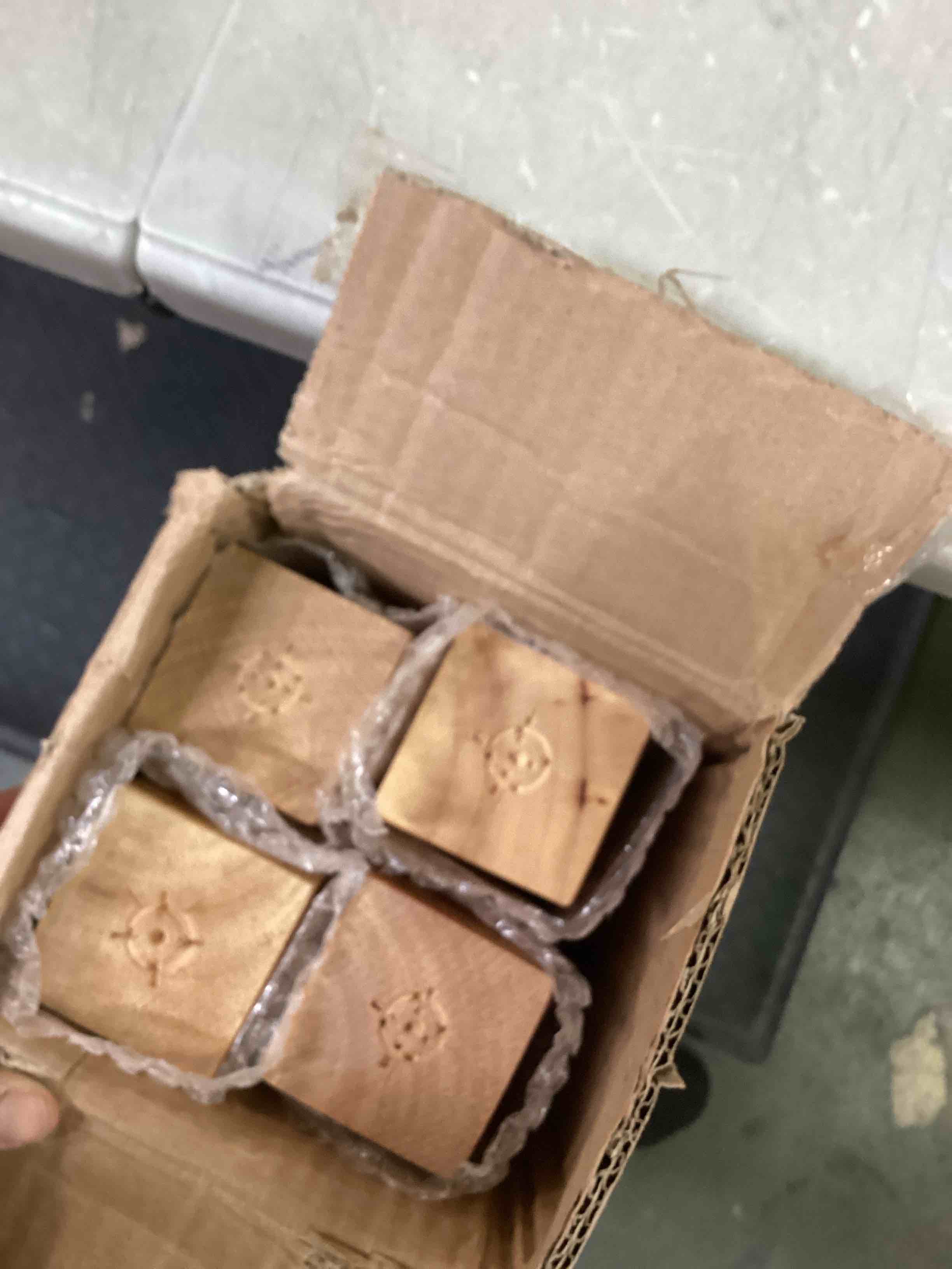 https://s3.amazonaws.com/lotting-images-prod/bidfta/ORG6575664_1717445929030.jpeg