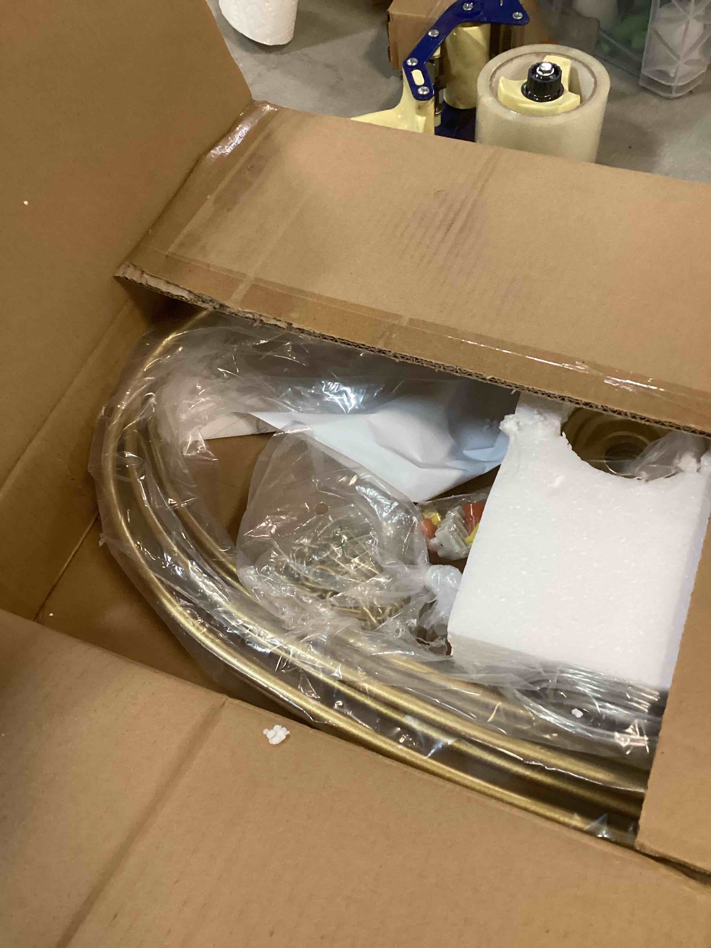 https://s3.amazonaws.com/lotting-images-prod/bidfta/ORG6576164_1717677275005.jpeg