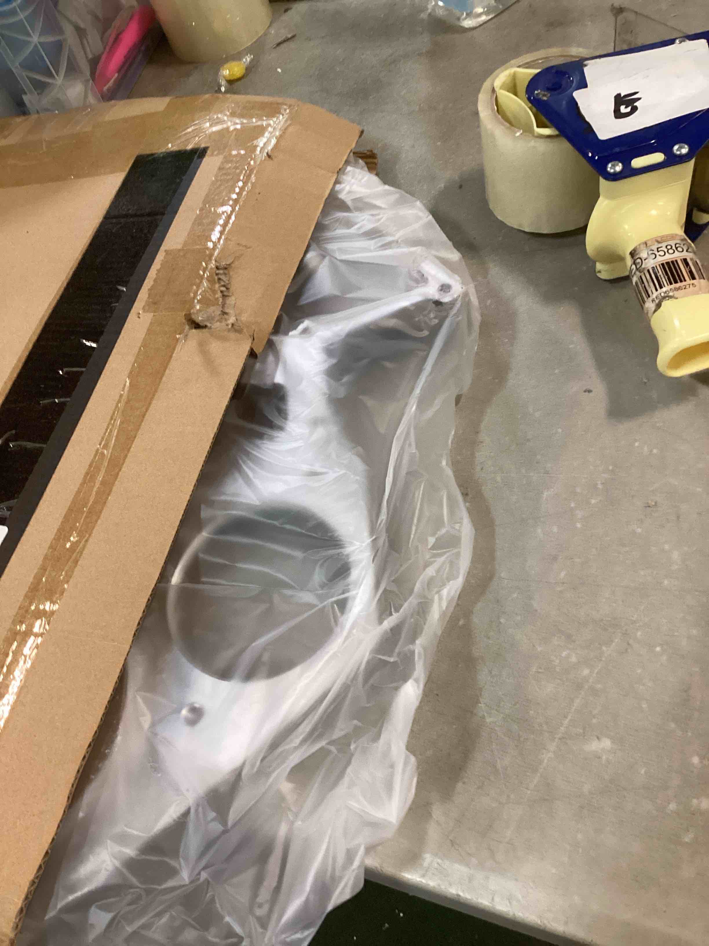 https://s3.amazonaws.com/lotting-images-prod/bidfta/ORG6576287_1717694821162.jpeg