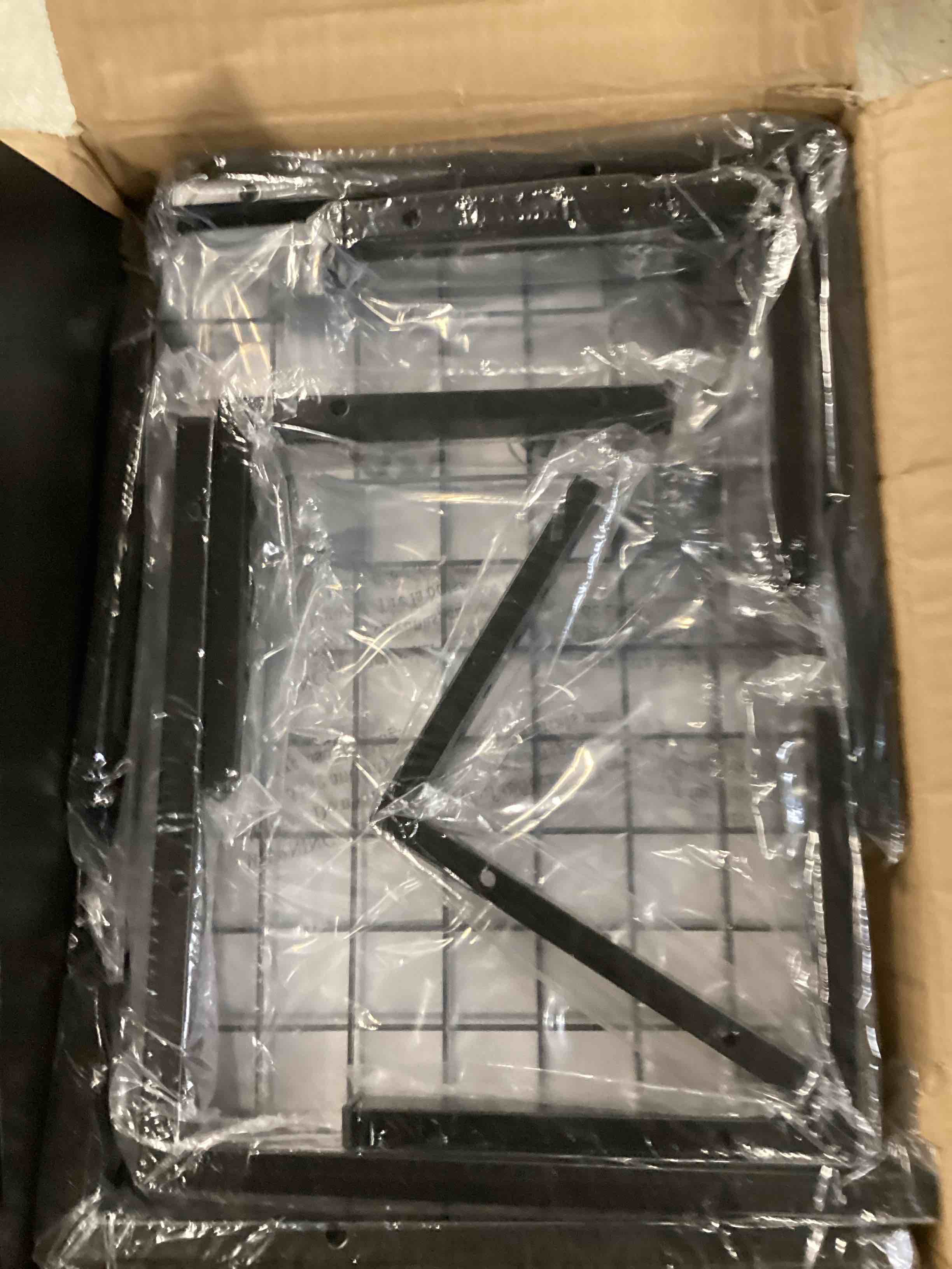 https://s3.amazonaws.com/lotting-images-prod/bidfta/ORG6577715_1717161509918.jpeg