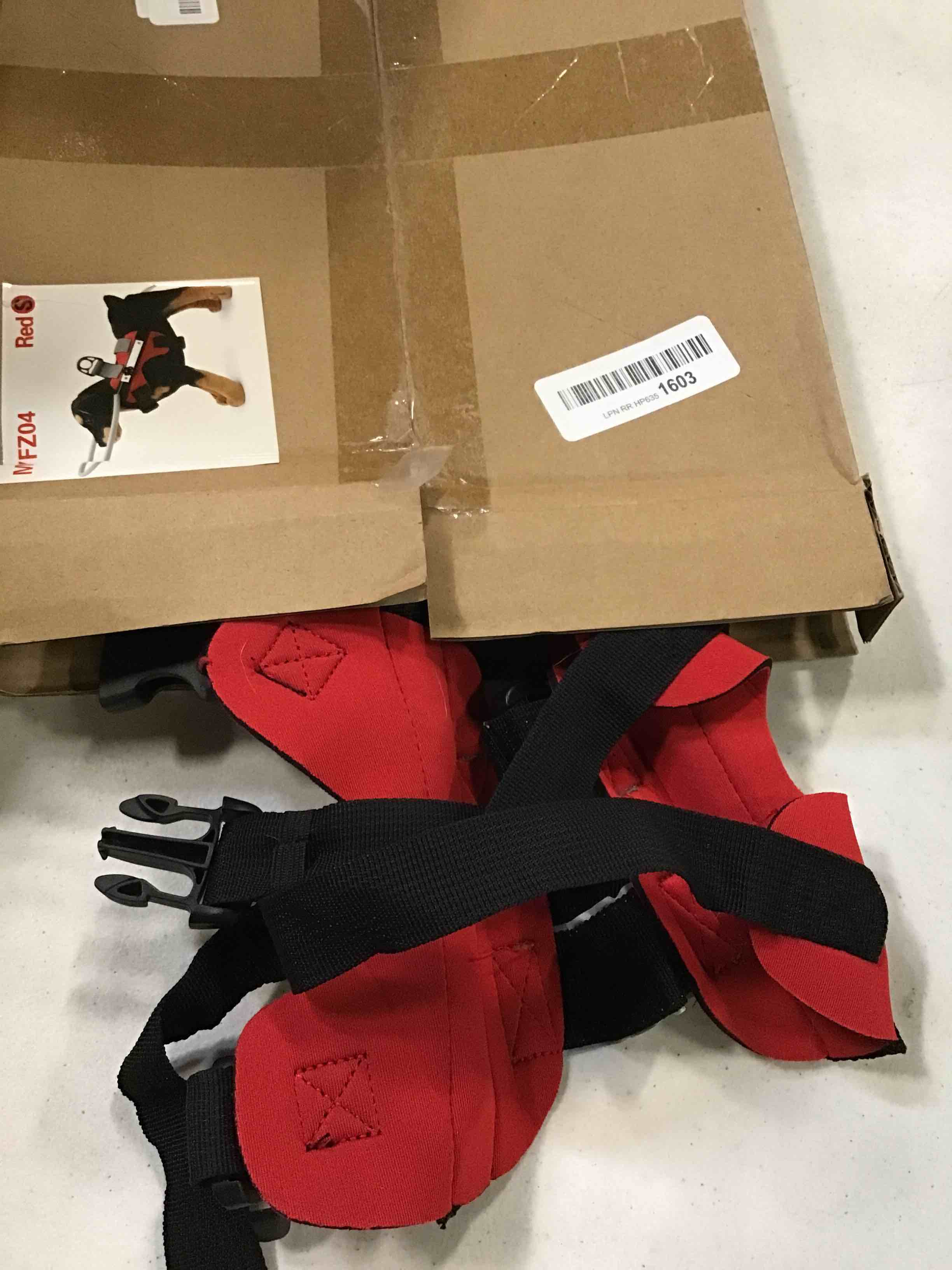https://s3.amazonaws.com/lotting-images-prod/bidfta/ORG6578115_1716474637617.jpeg