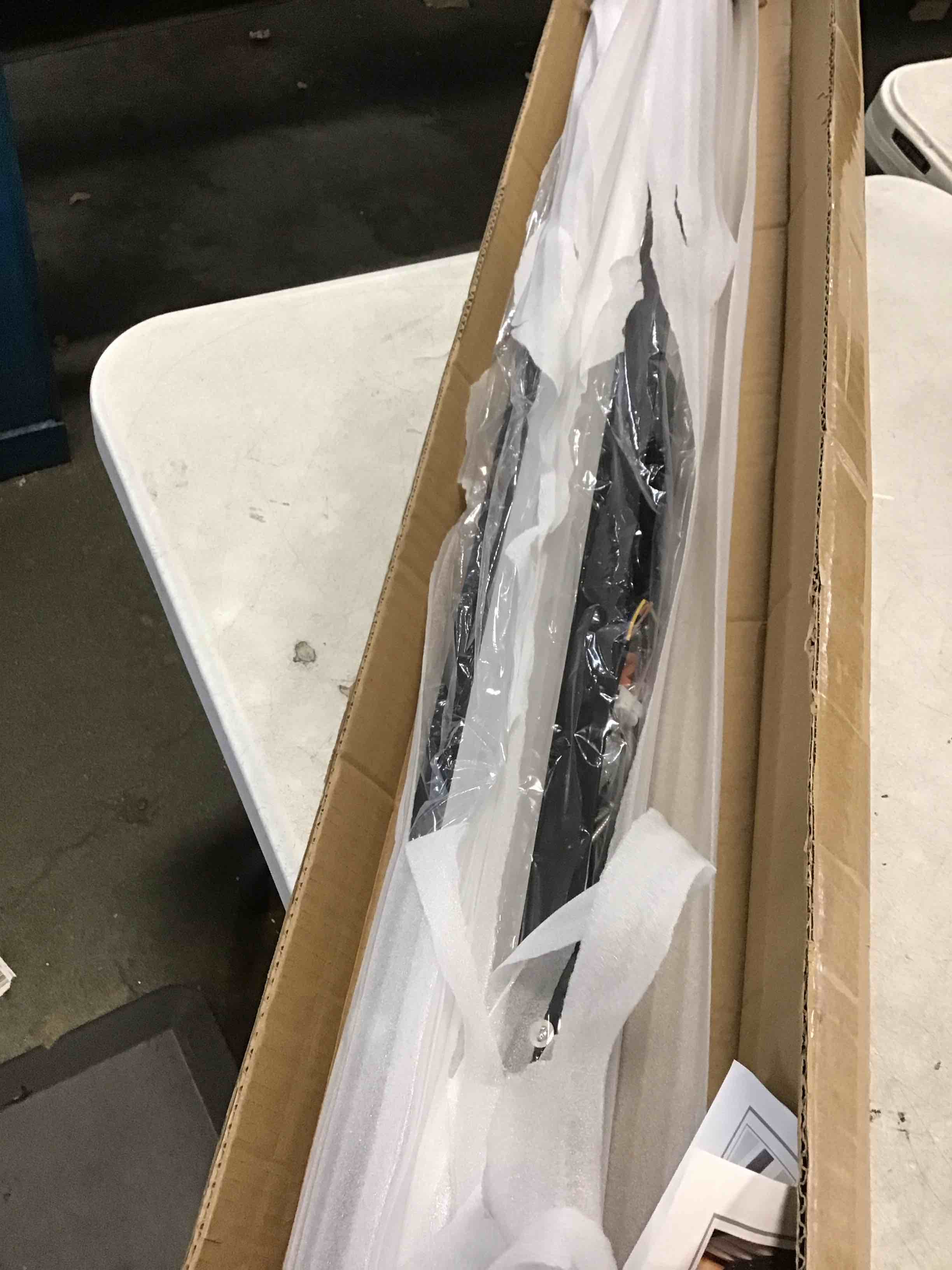 https://s3.amazonaws.com/lotting-images-prod/bidfta/ORG6579505_1716394707120.jpeg