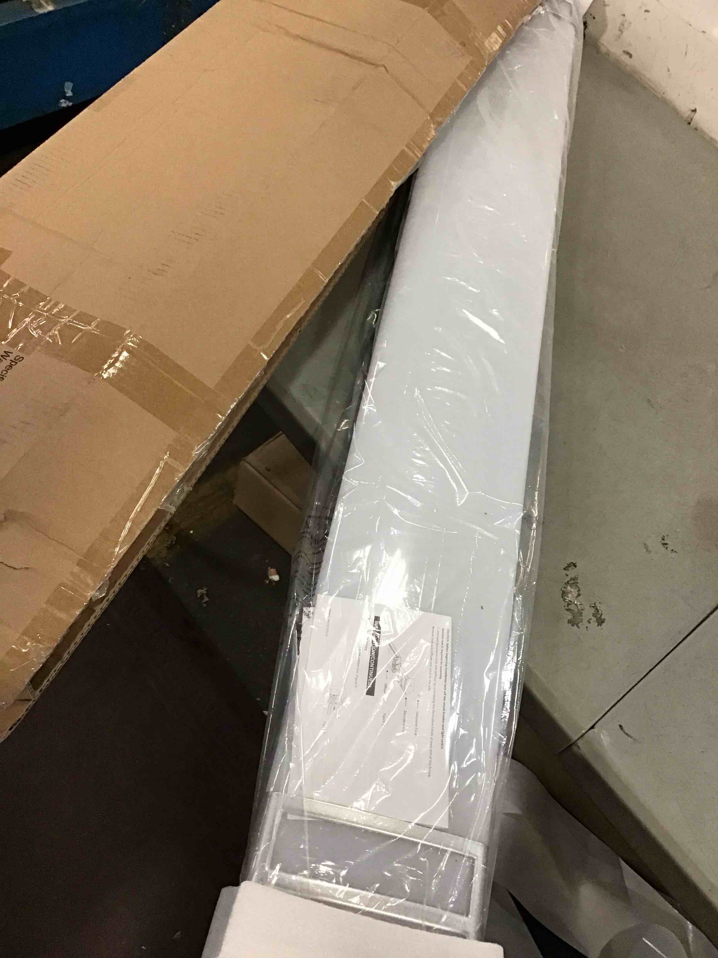 https://s3.amazonaws.com/lotting-images-prod/bidfta/ORG6580297_1716903819612.jpeg