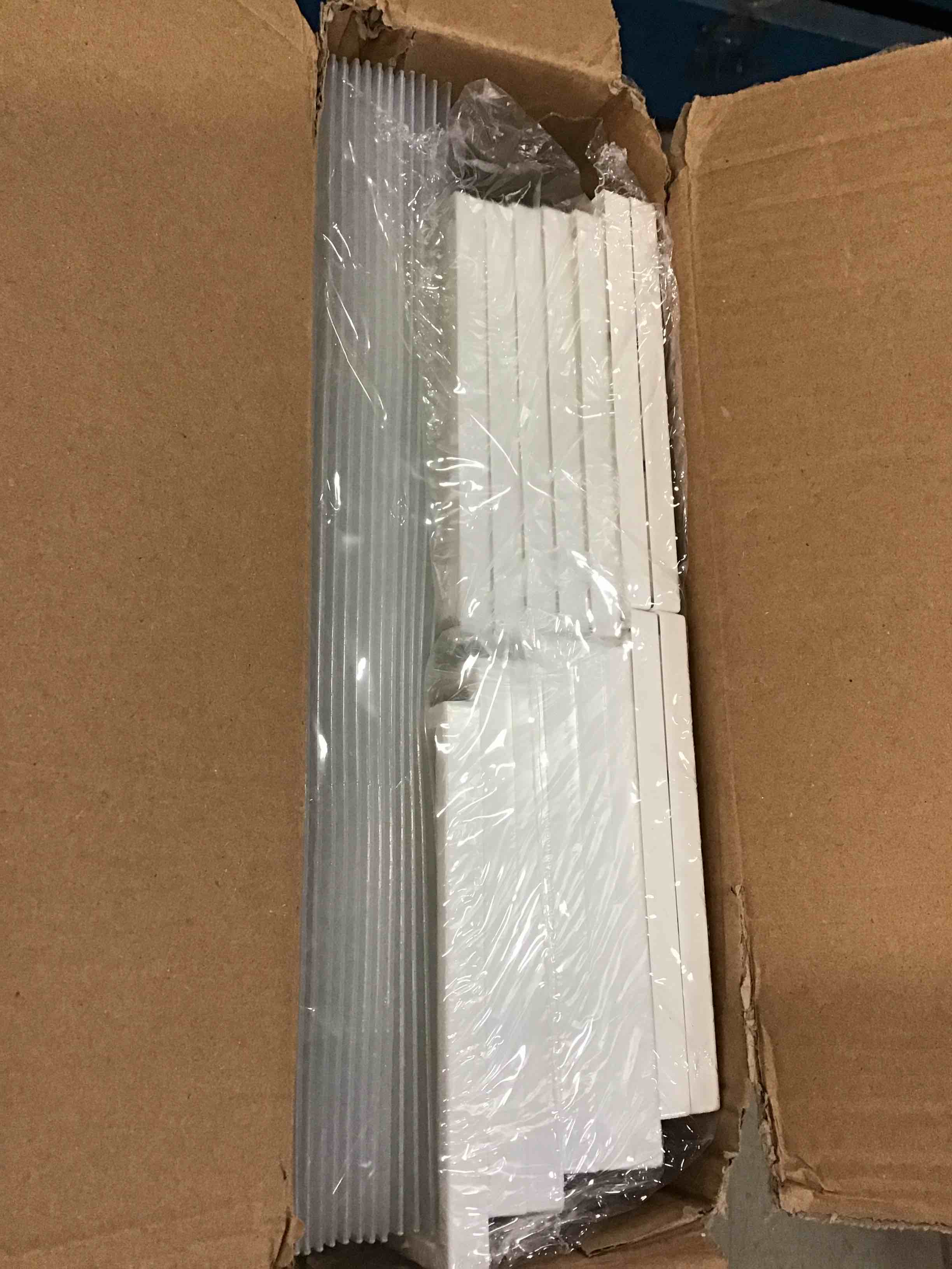 https://s3.amazonaws.com/lotting-images-prod/bidfta/ORG6580311_1716906384868.jpeg