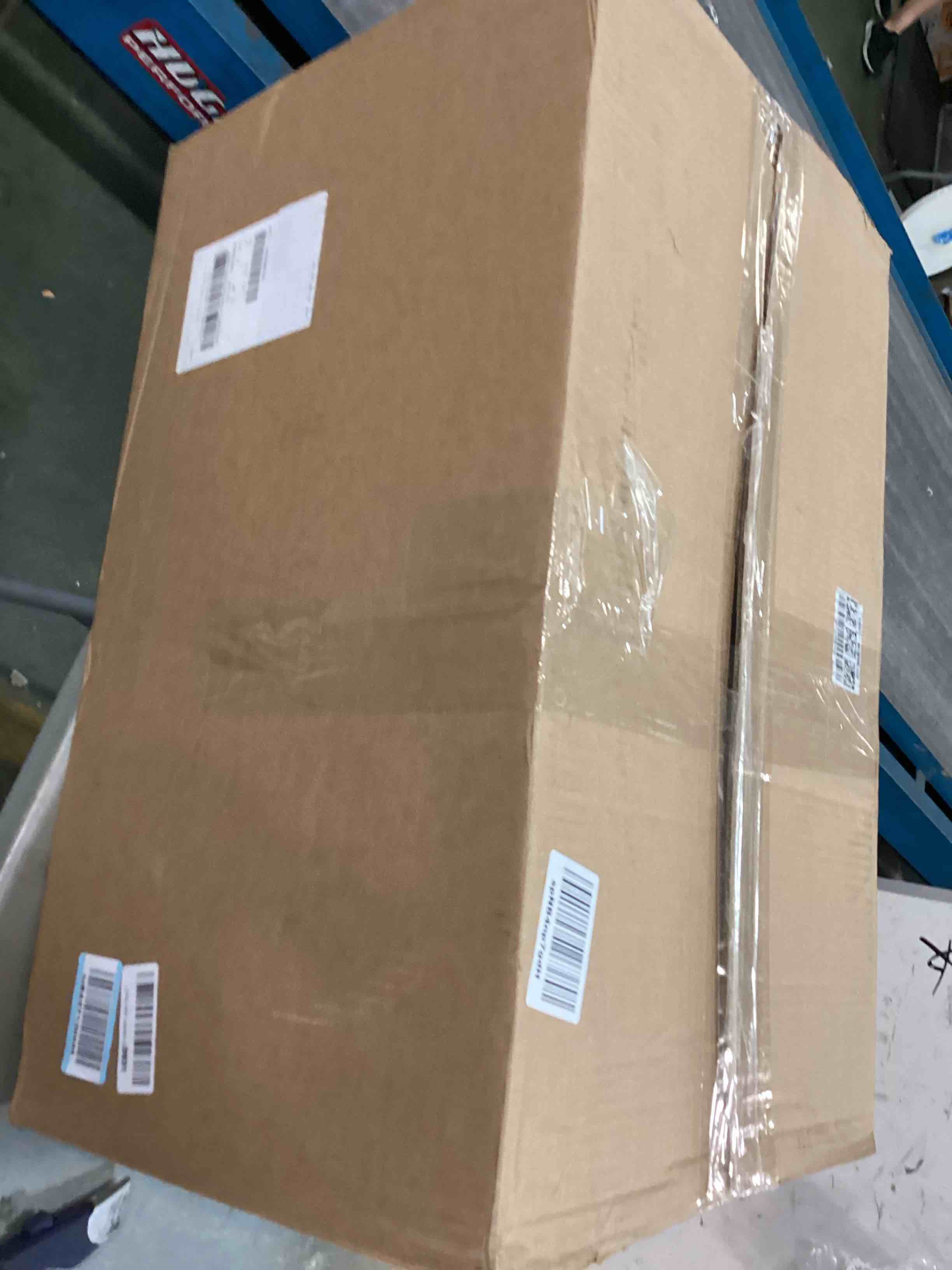 https://s3.amazonaws.com/lotting-images-prod/bidfta/ORG6580433_1716922204270.jpeg