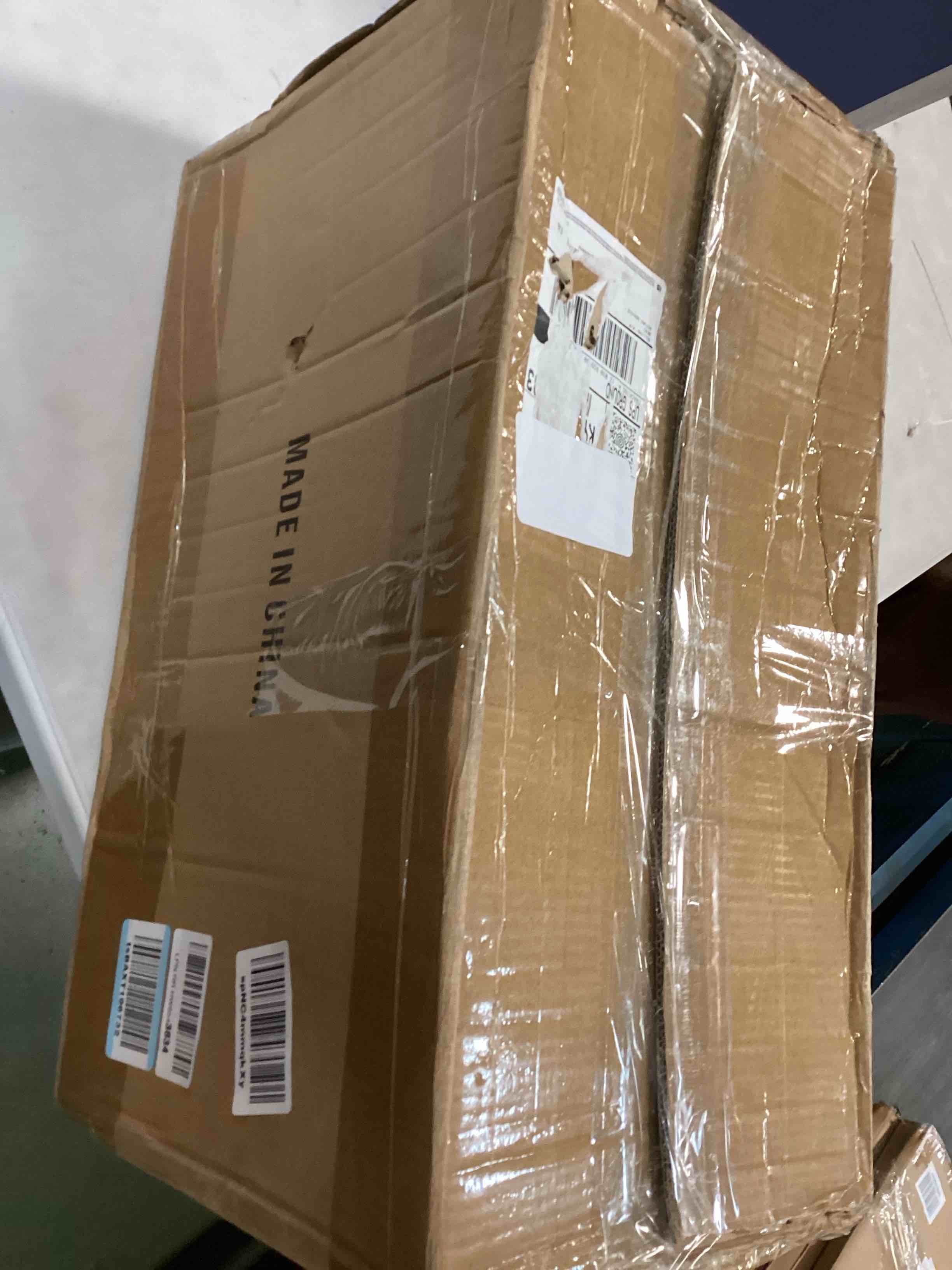 https://s3.amazonaws.com/lotting-images-prod/bidfta/ORG6580540_1716990151743.jpeg