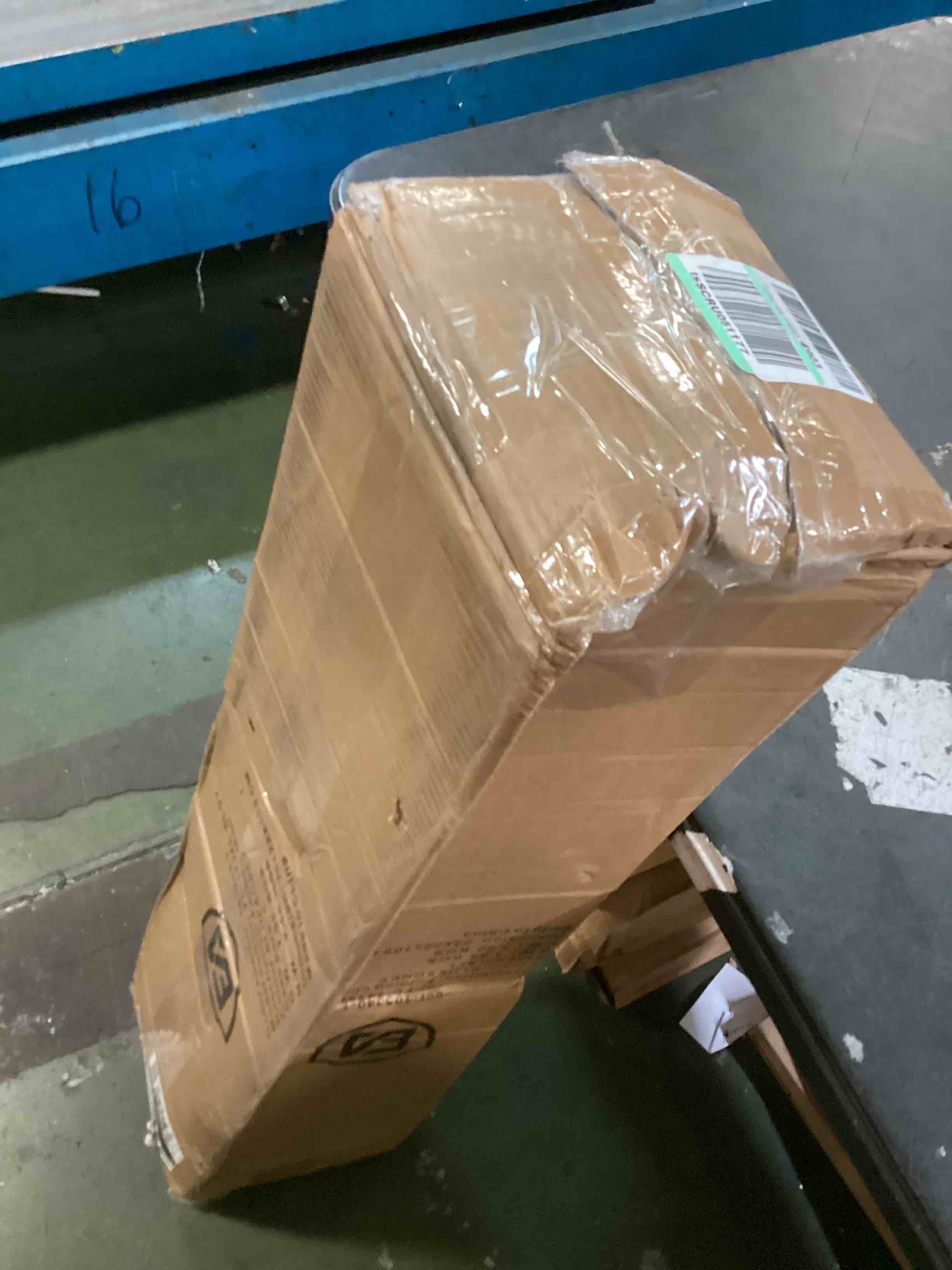 https://s3.amazonaws.com/lotting-images-prod/bidfta/ORG6585160_1719241019408.jpeg
