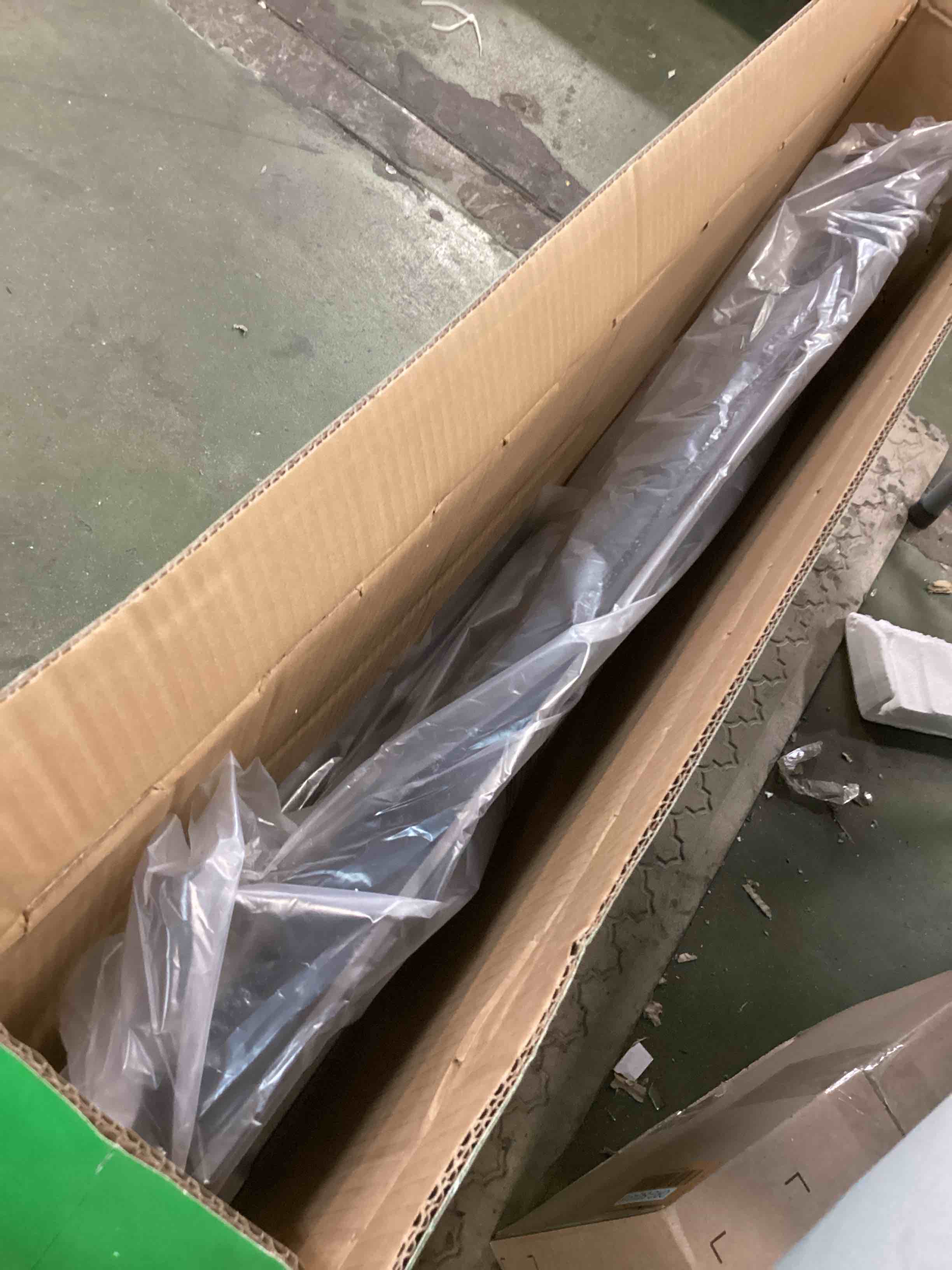 https://s3.amazonaws.com/lotting-images-prod/bidfta/ORG6588572_1718655599897.jpeg