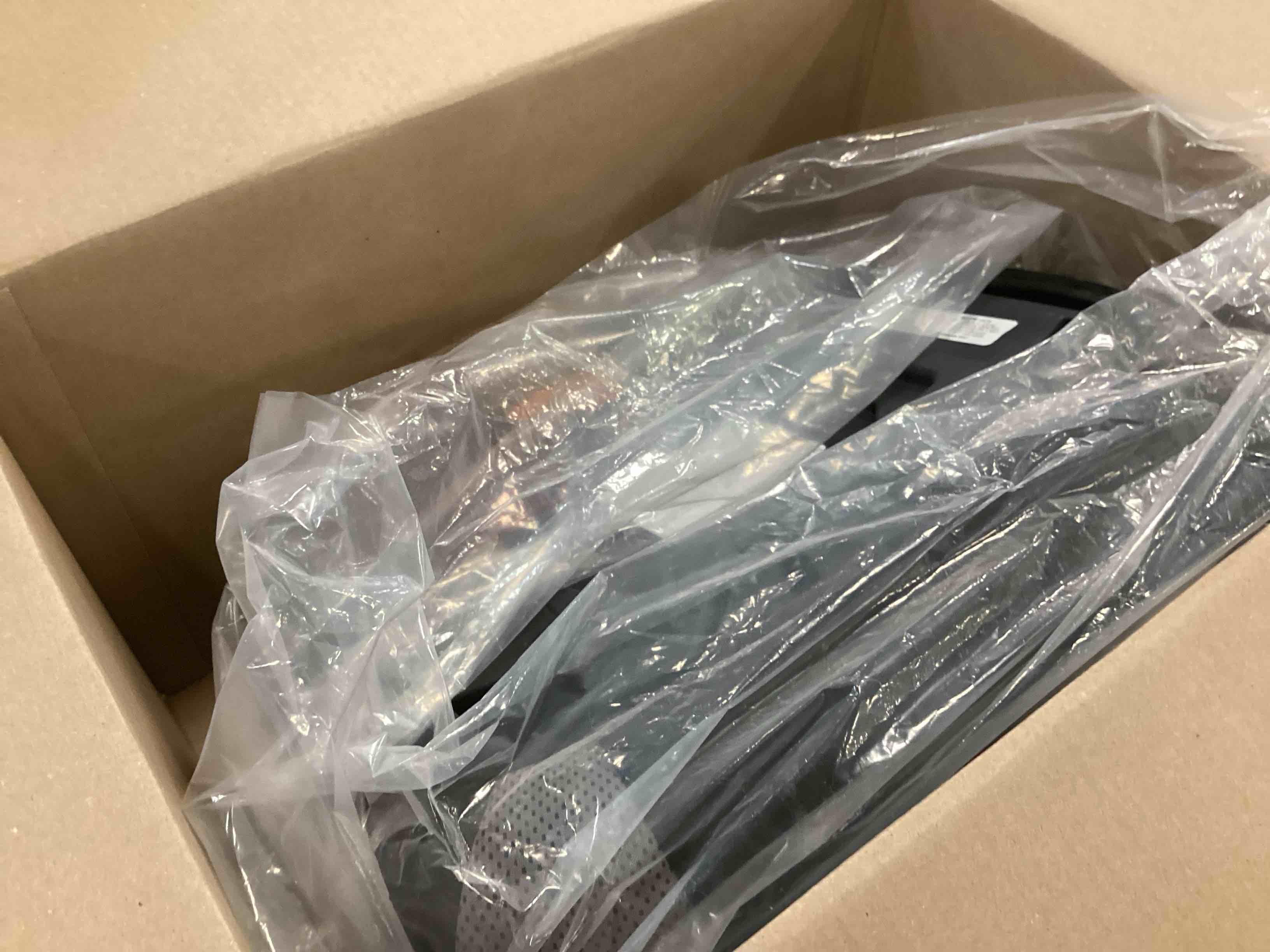 https://s3.amazonaws.com/lotting-images-prod/bidfta/ORG6588616_1718717683160.jpeg