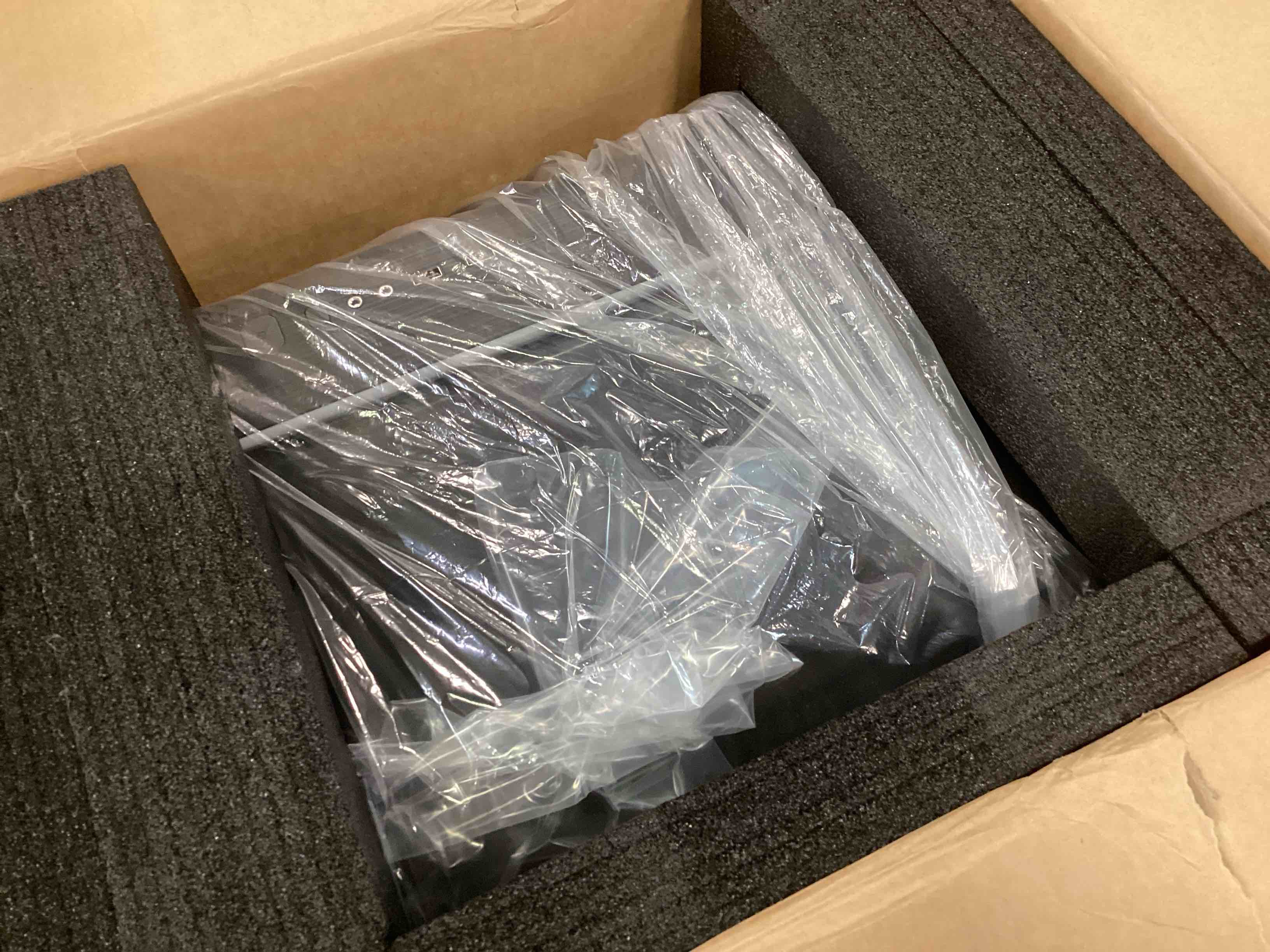 https://s3.amazonaws.com/lotting-images-prod/bidfta/ORG6588632_1718721203593.jpeg