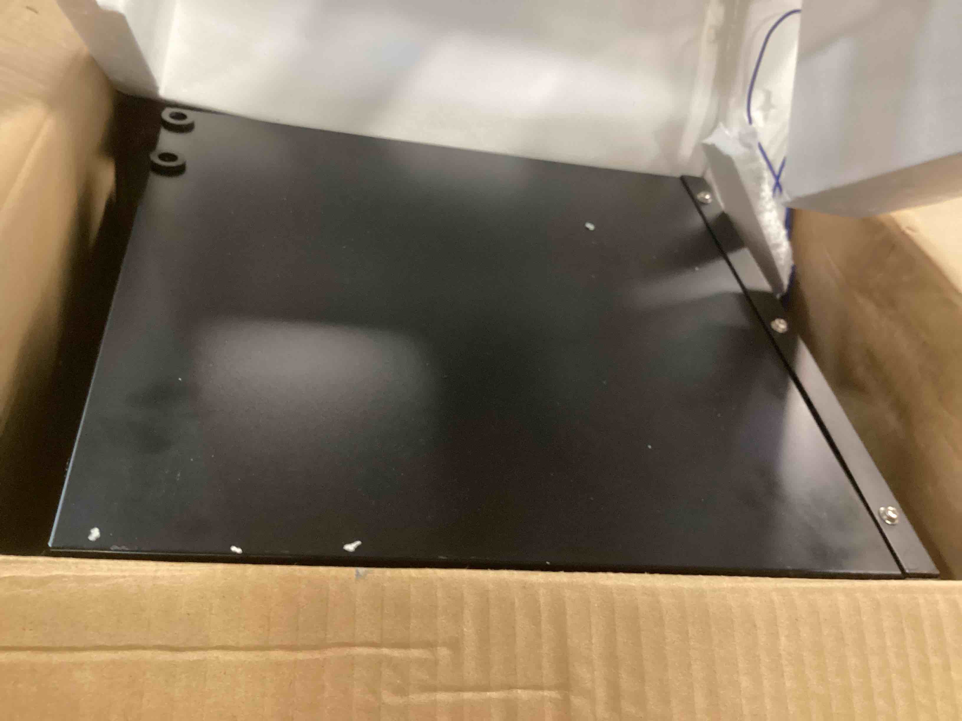 https://s3.amazonaws.com/lotting-images-prod/bidfta/ORG6588653_1718724490950.jpeg