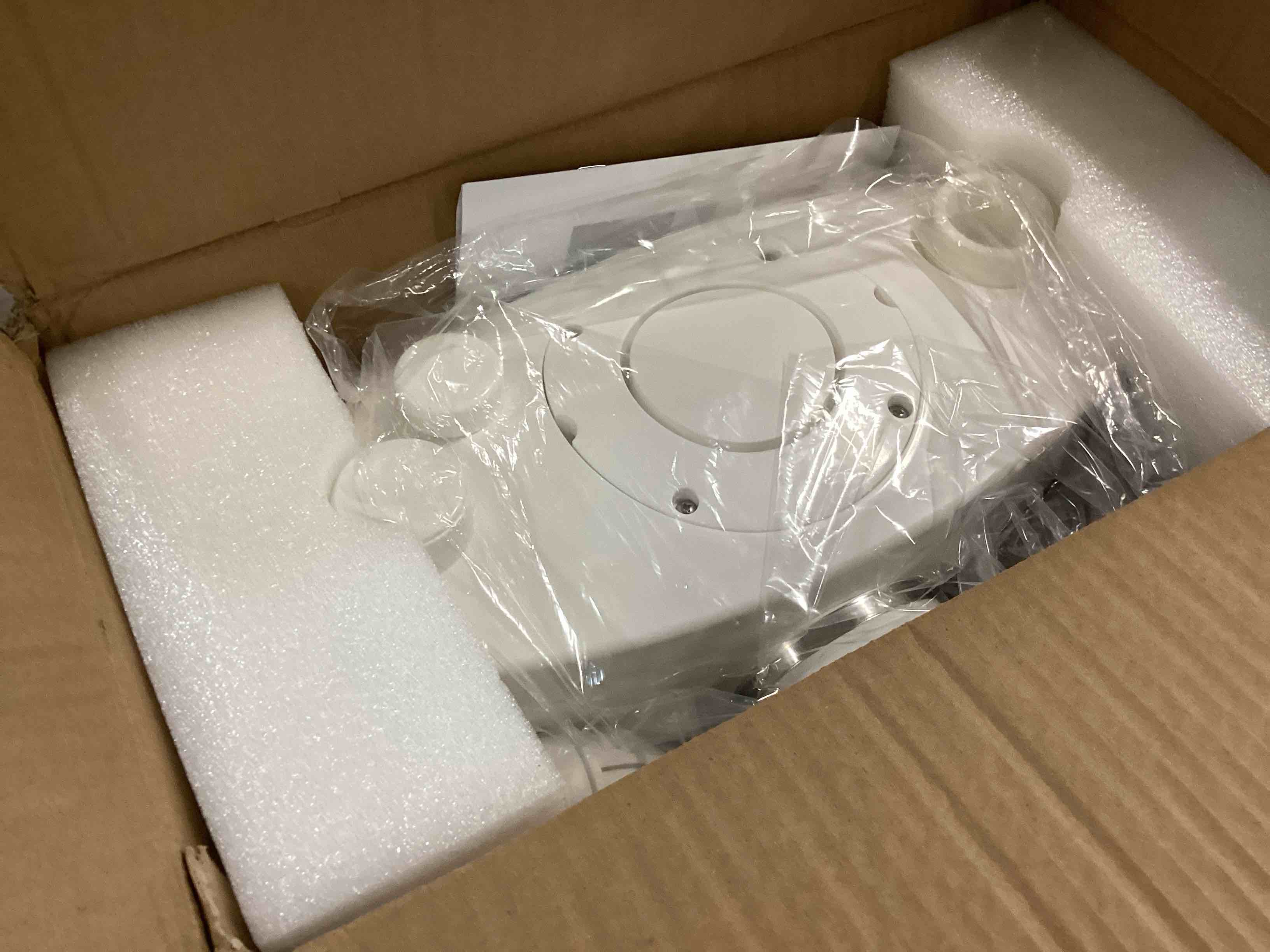 https://s3.amazonaws.com/lotting-images-prod/bidfta/ORG6588688_1718727741604.jpeg