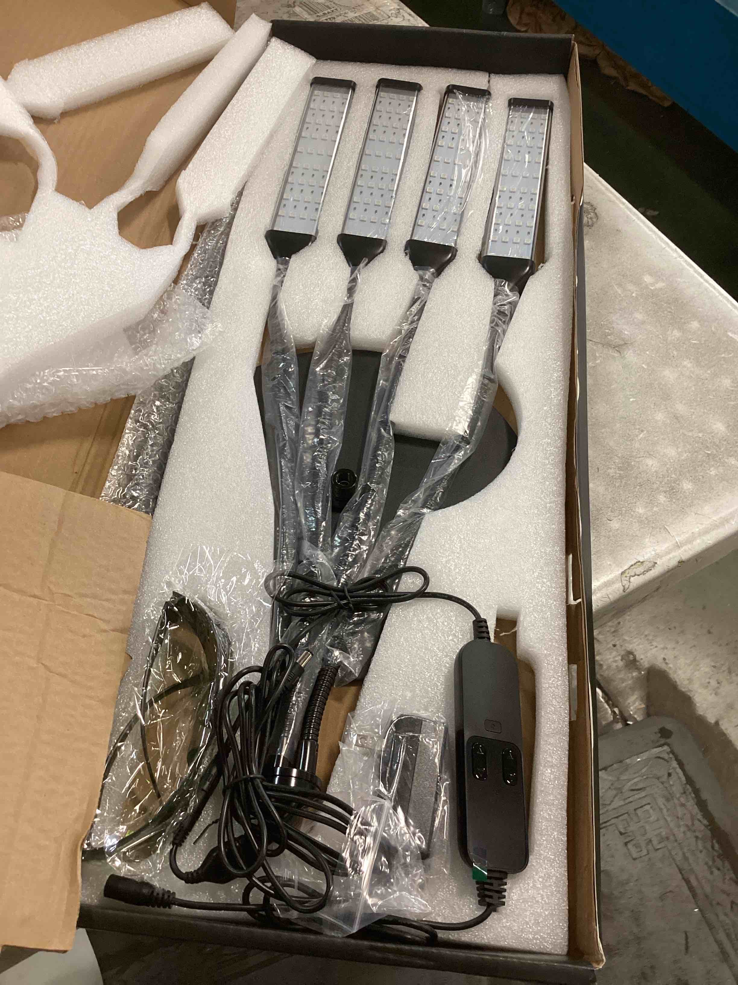 https://s3.amazonaws.com/lotting-images-prod/bidfta/ORG6588735_1718736298313.jpeg