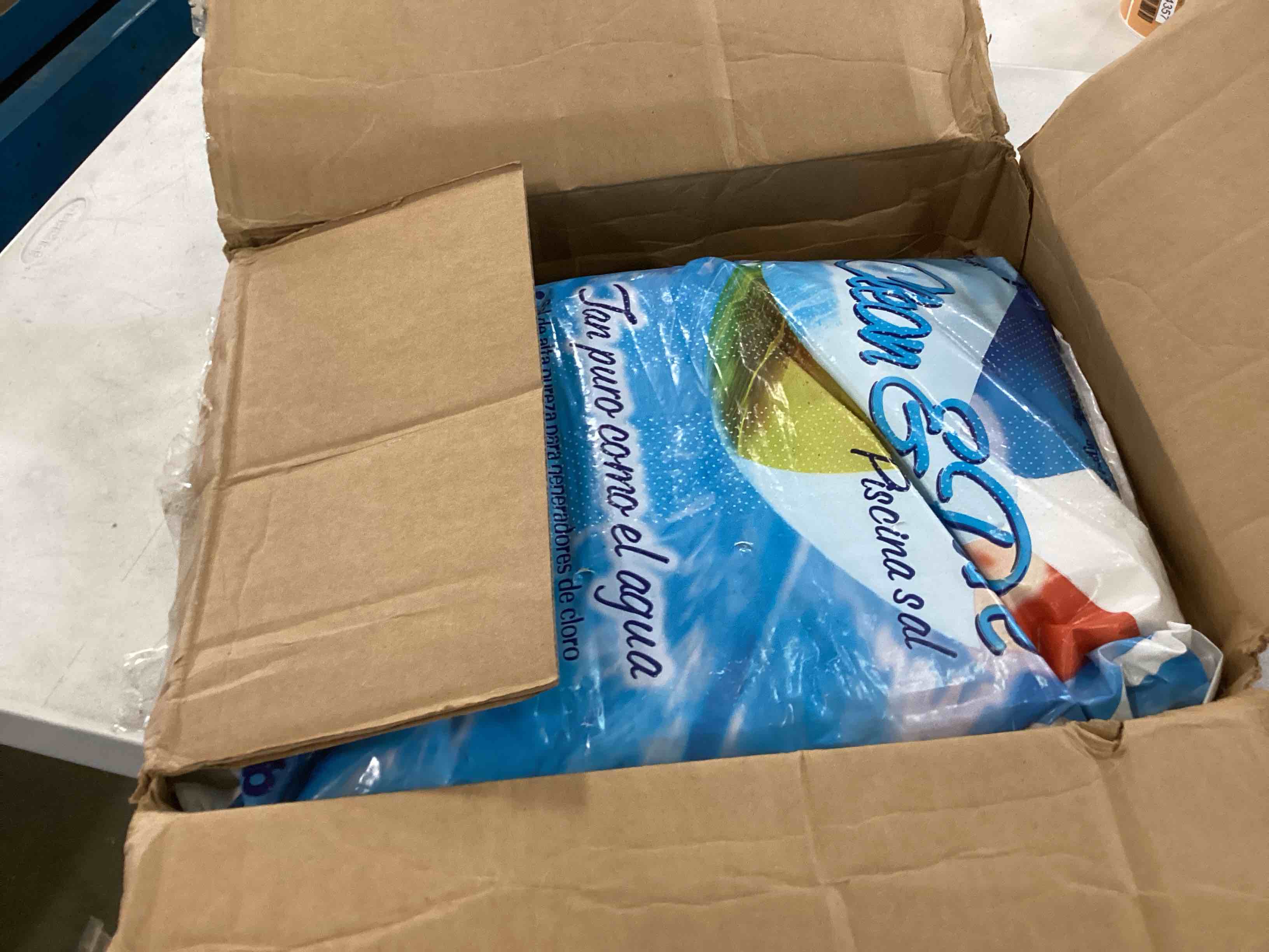 https://s3.amazonaws.com/lotting-images-prod/bidfta/ORG6588904_1718817535566.jpeg