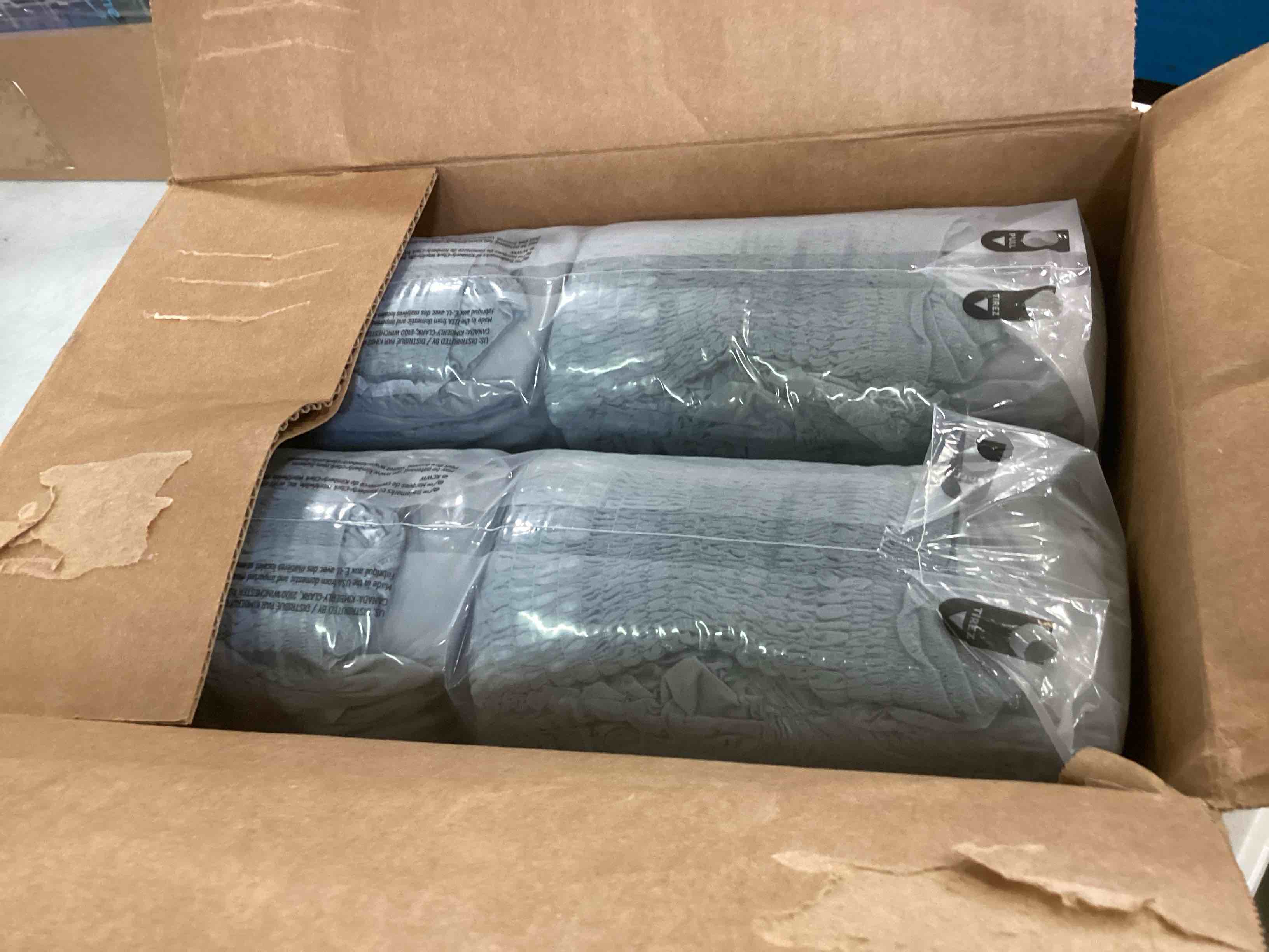 https://s3.amazonaws.com/lotting-images-prod/bidfta/ORG6589189_1718909006827.jpeg