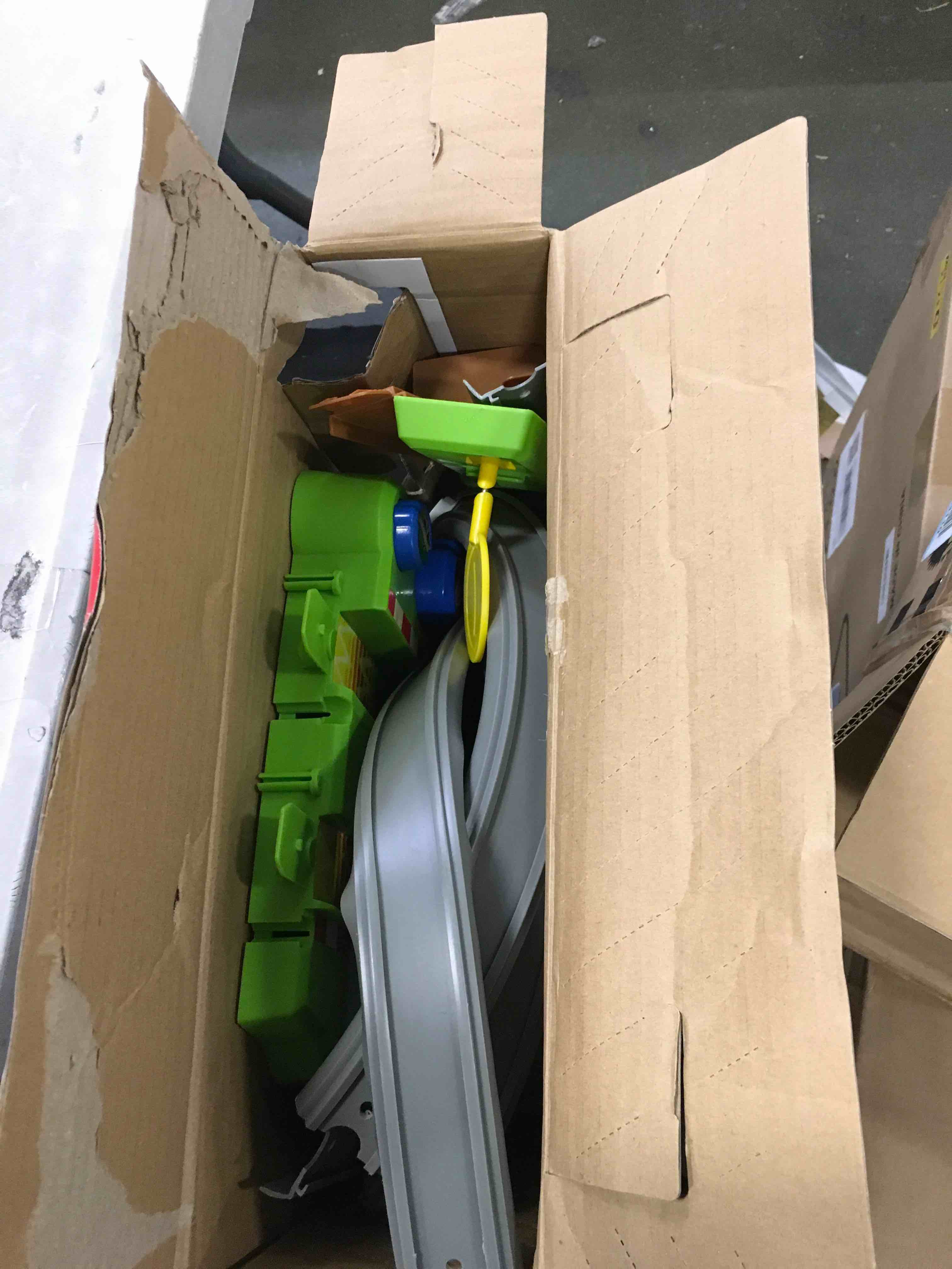 https://s3.amazonaws.com/lotting-images-prod/bidfta/ORG6590388_1718636686092.jpeg