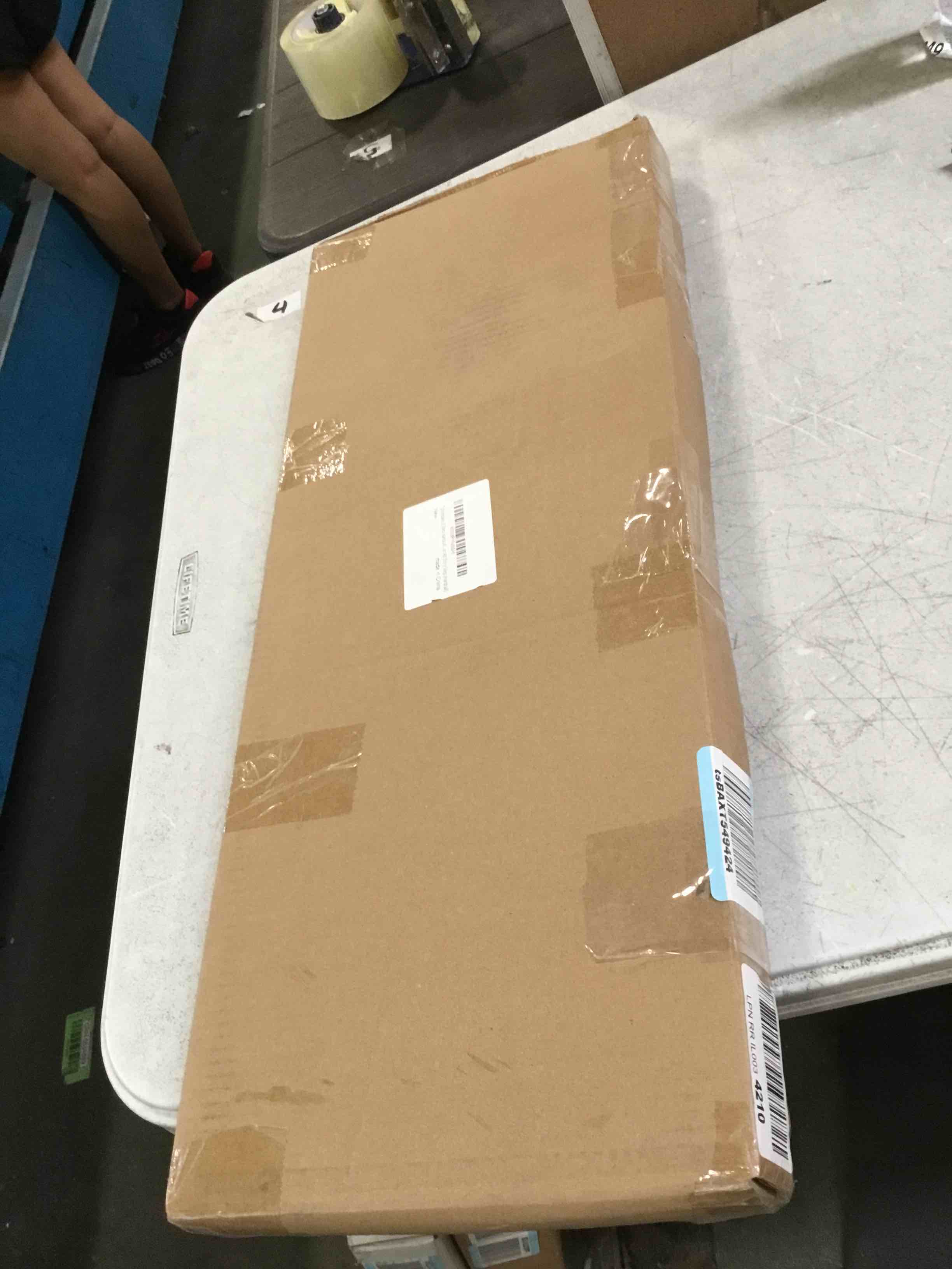 https://s3.amazonaws.com/lotting-images-prod/bidfta/ORG6591809_1719067506922.jpeg