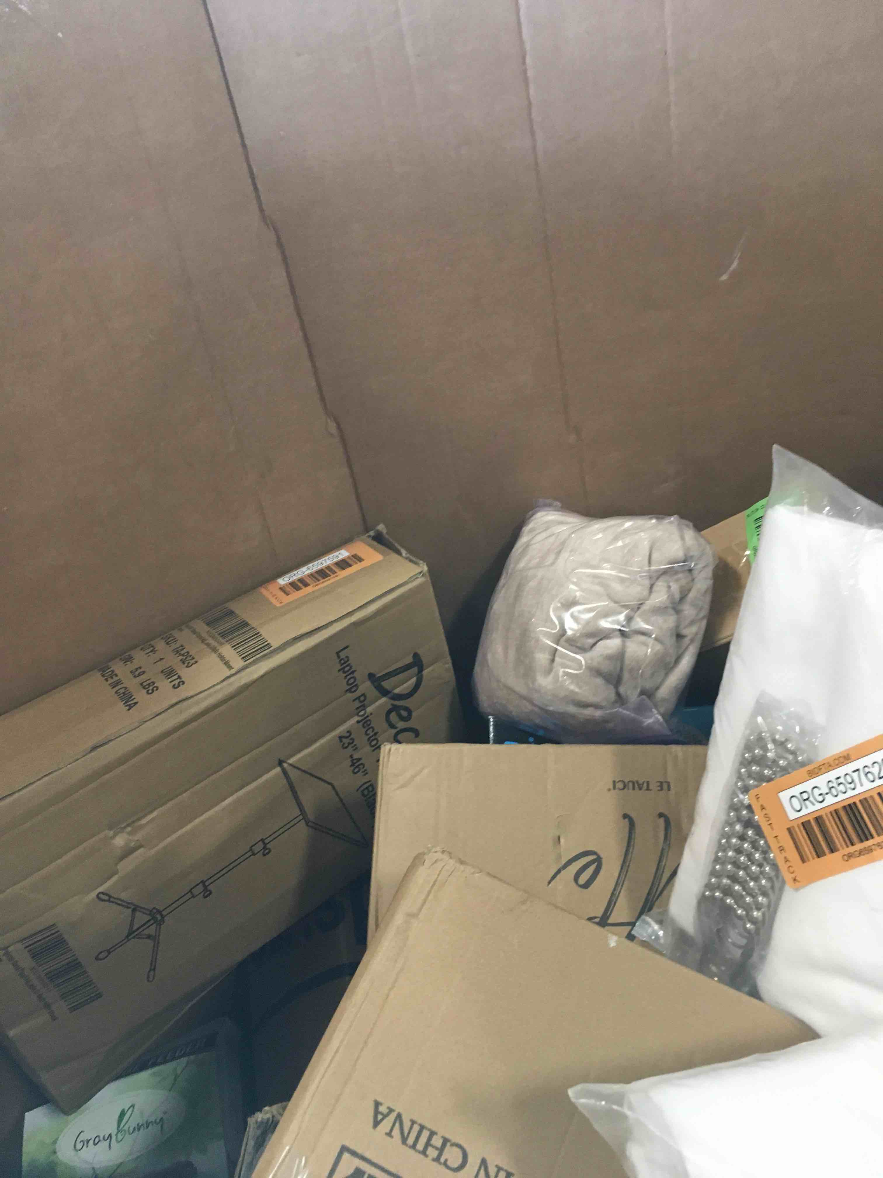 https://s3.amazonaws.com/lotting-images-prod/bidfta/ORG6597630_1716296183094.jpeg