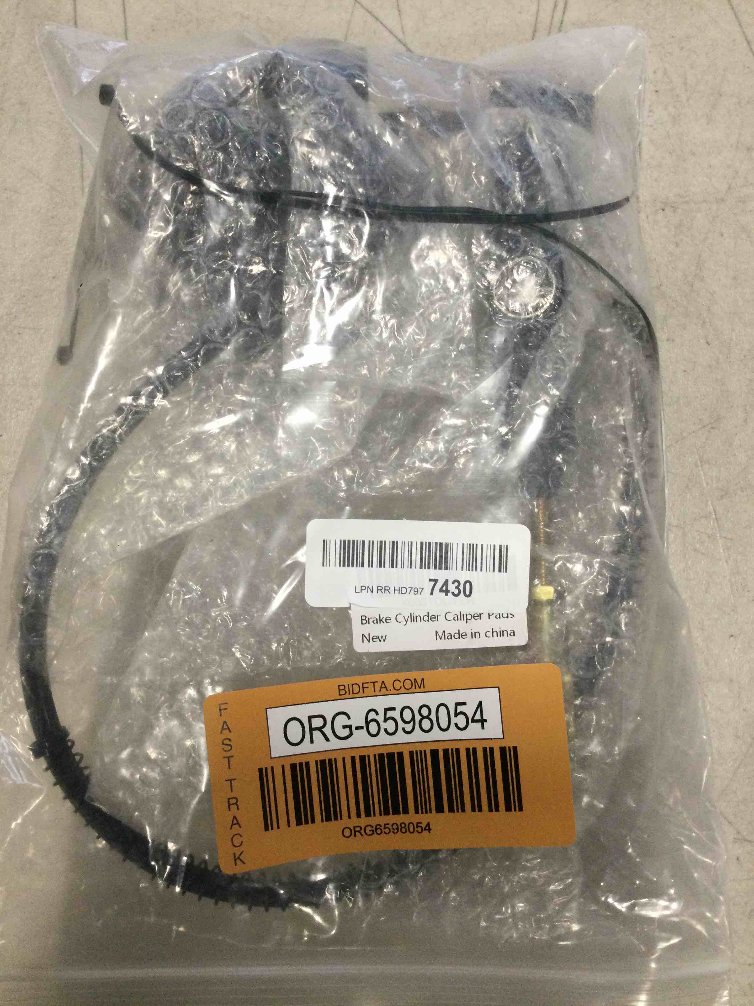 https://s3.amazonaws.com/lotting-images-prod/bidfta/ORG6598054_1716384209476.jpeg