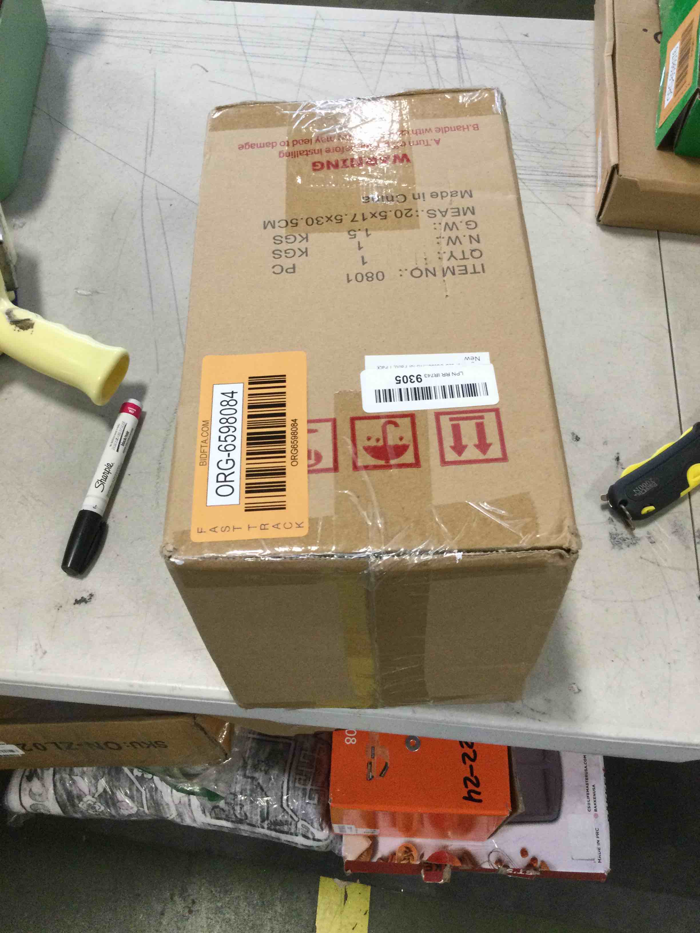 https://s3.amazonaws.com/lotting-images-prod/bidfta/ORG6598084_1716385585628.jpeg