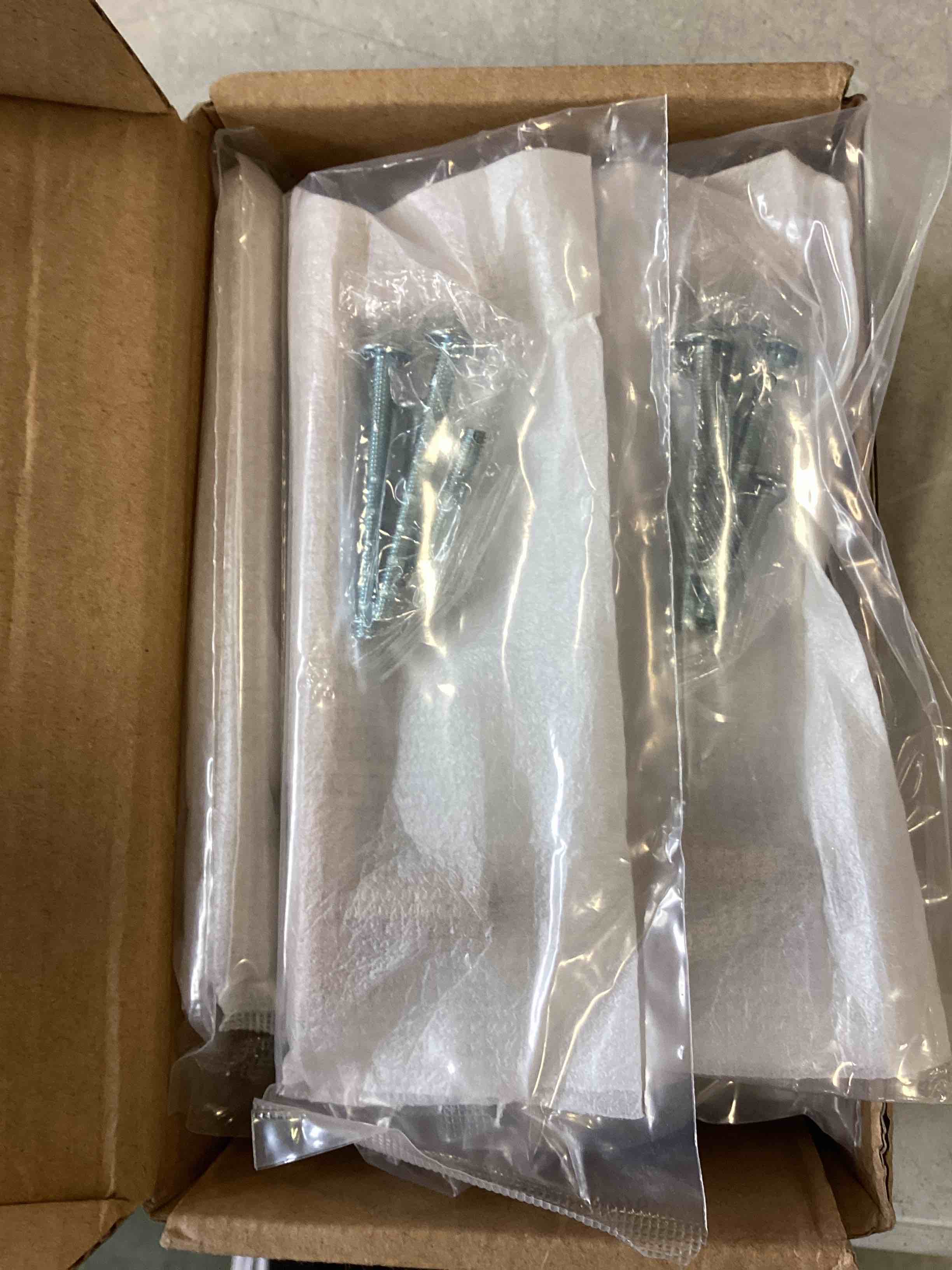 https://s3.amazonaws.com/lotting-images-prod/bidfta/ORG6598422_1716474679894.jpeg