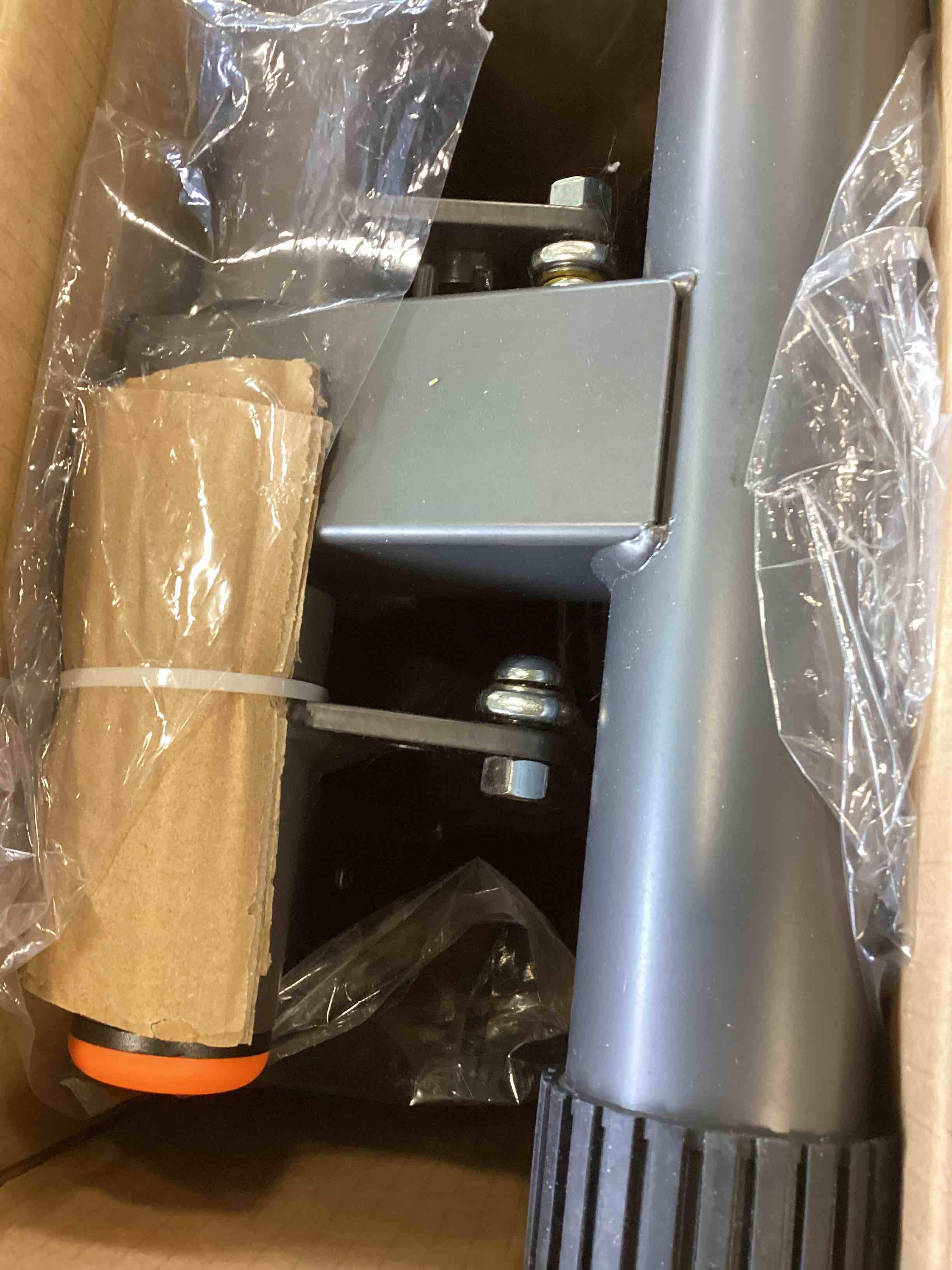 https://s3.amazonaws.com/lotting-images-prod/bidfta/ORG6598539_1716489567354.jpeg