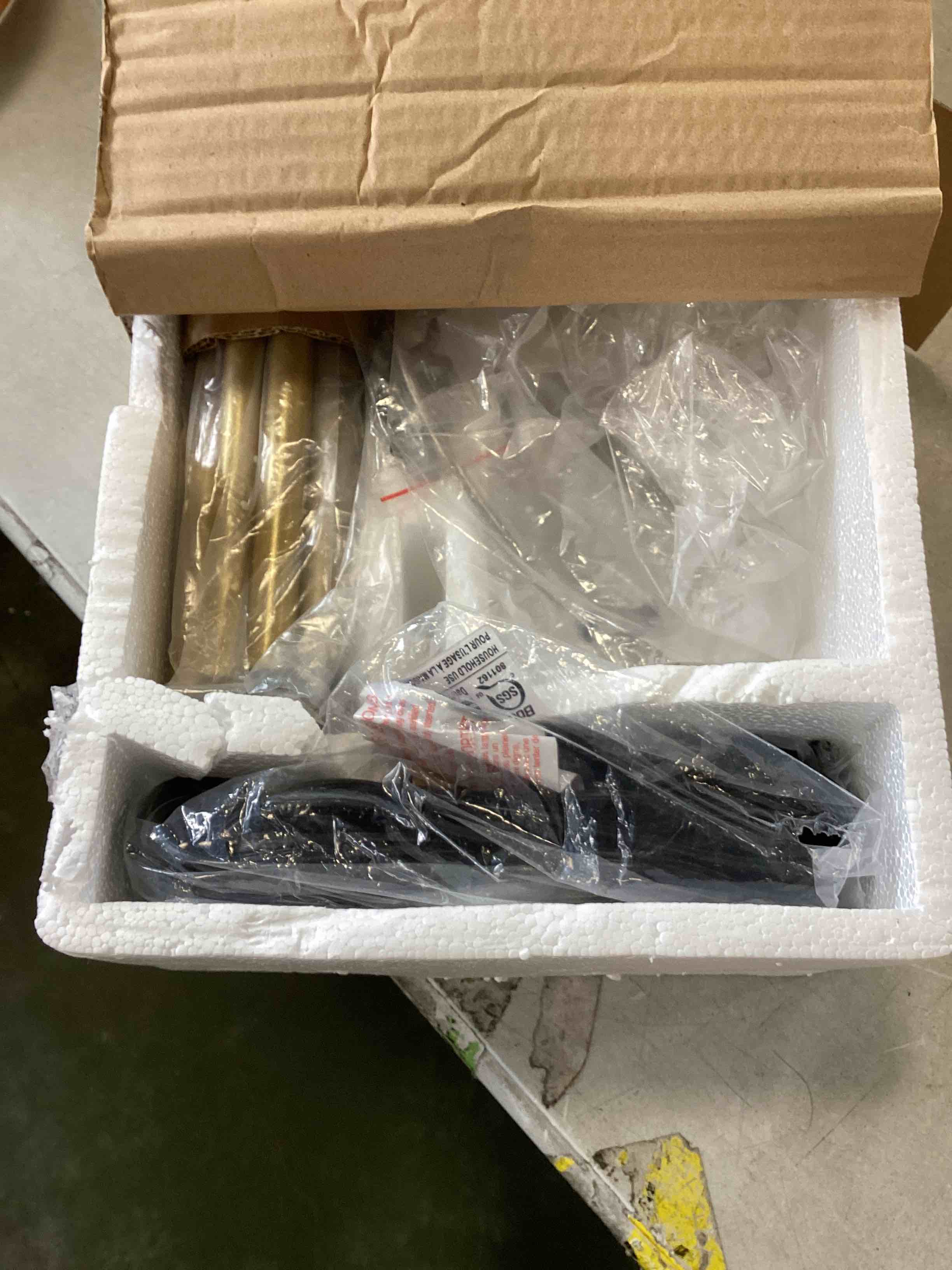 https://s3.amazonaws.com/lotting-images-prod/bidfta/ORG6598573_1716492415598.jpeg