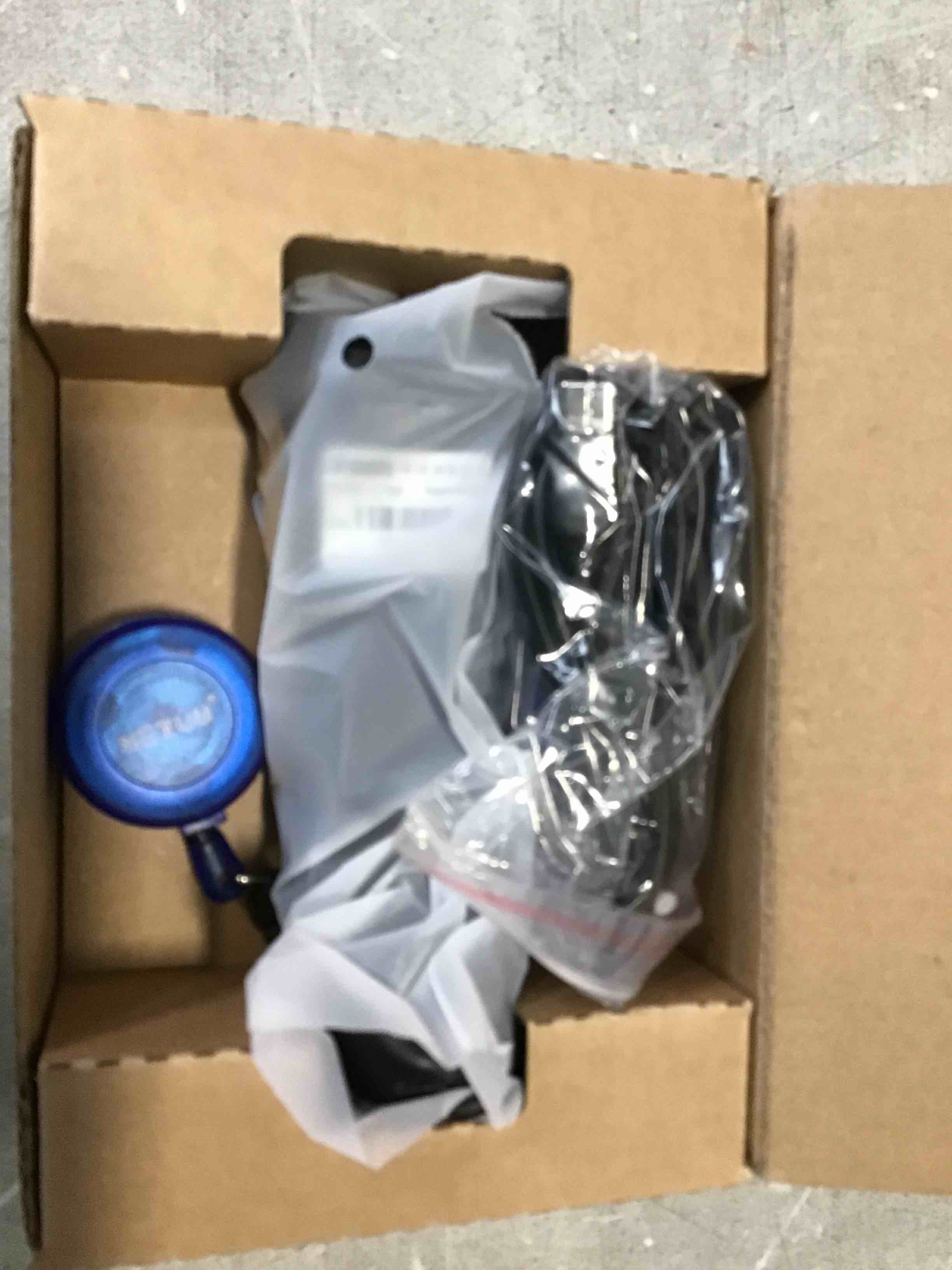 https://s3.amazonaws.com/lotting-images-prod/bidfta/ORG6599180_1715100906839.jpeg