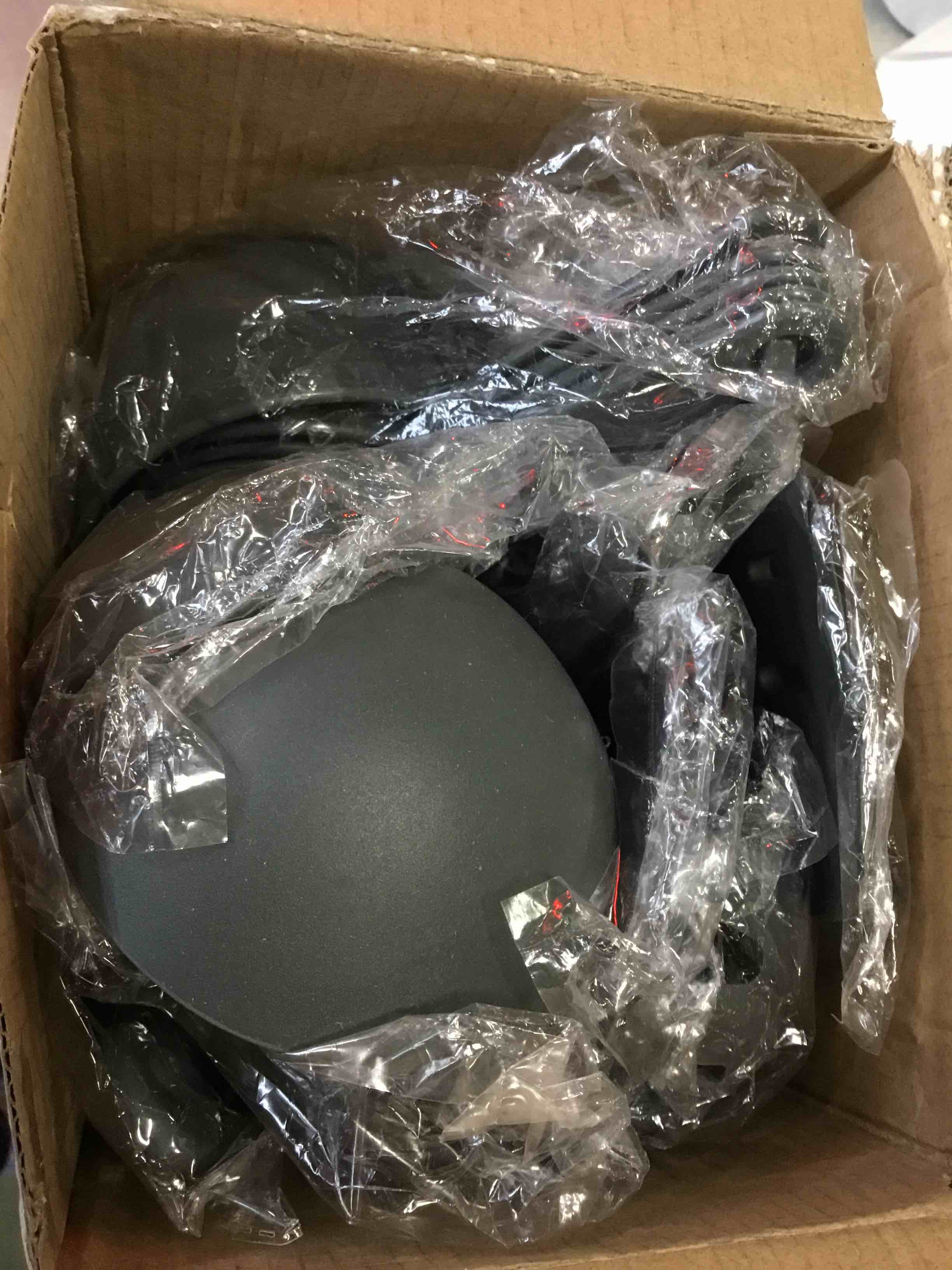 https://s3.amazonaws.com/lotting-images-prod/bidfta/ORG6599585_1715254576033.jpeg