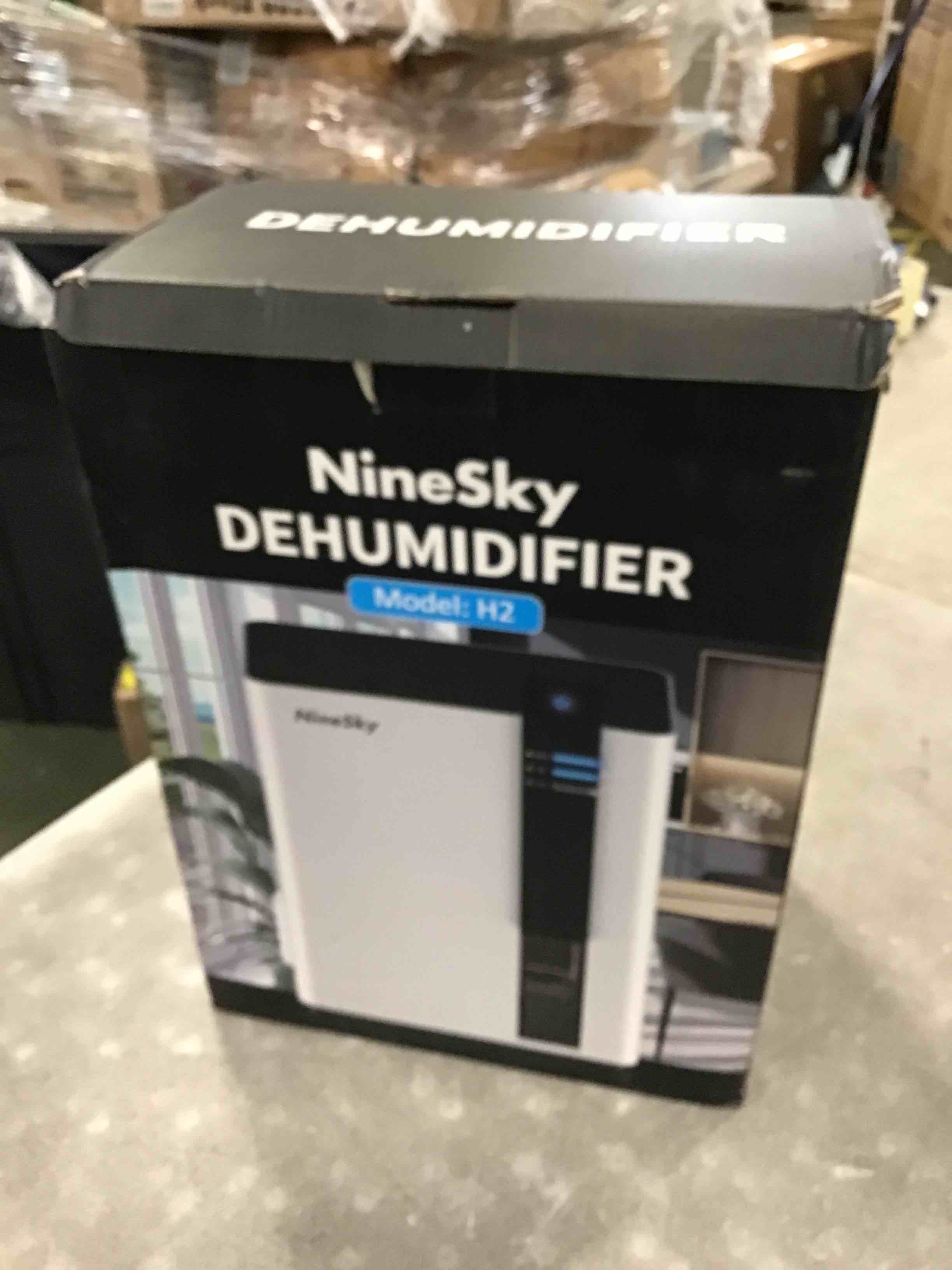https://s3.amazonaws.com/lotting-images-prod/bidfta/ORG6600880_1715884765207.jpeg