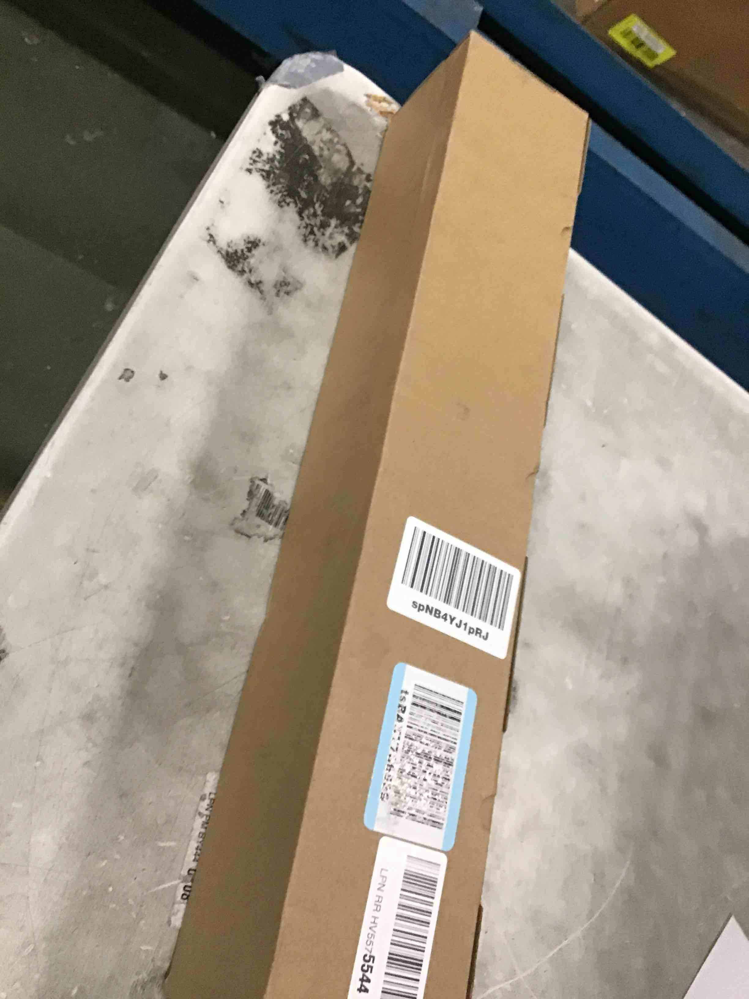 https://s3.amazonaws.com/lotting-images-prod/bidfta/ORG6600991_1715946163619.jpeg