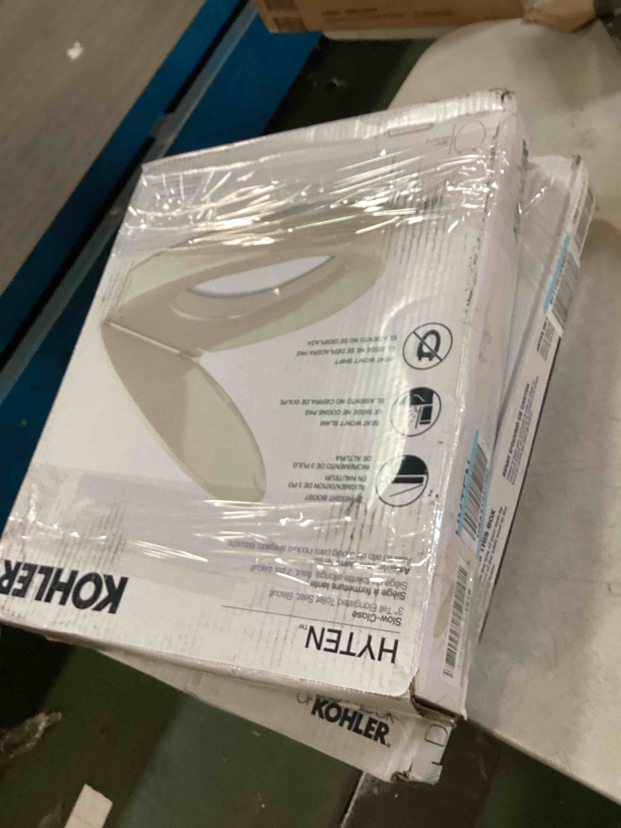 Assortment of Round Bowl Seats, fits all round toilets, different styles and different sizes, from different brands,