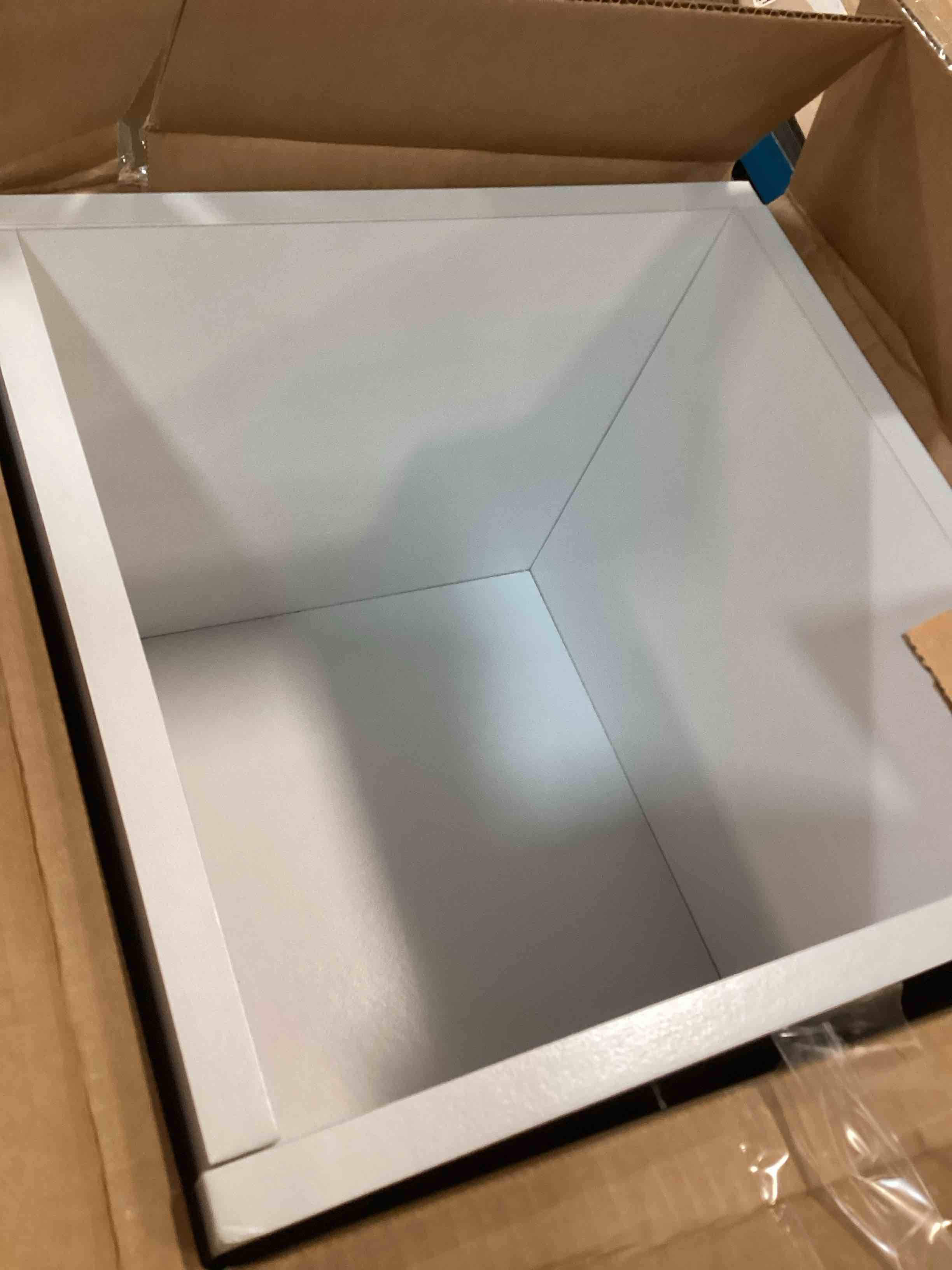https://s3.amazonaws.com/lotting-images-prod/bidfta/ORG6603006_1716225793251.jpeg