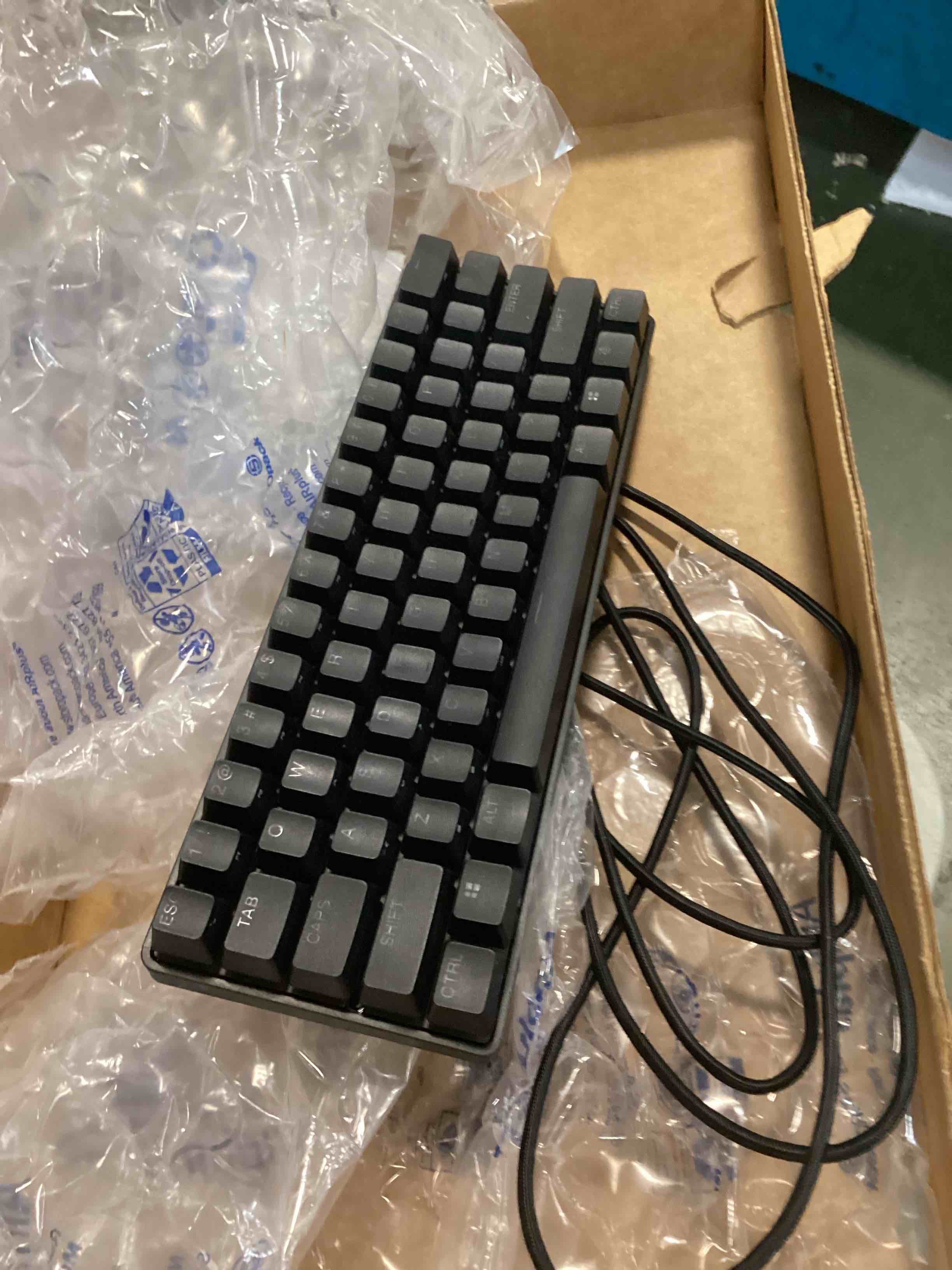 https://s3.amazonaws.com/lotting-images-prod/bidfta/ORG6603009_1716226262814.jpeg