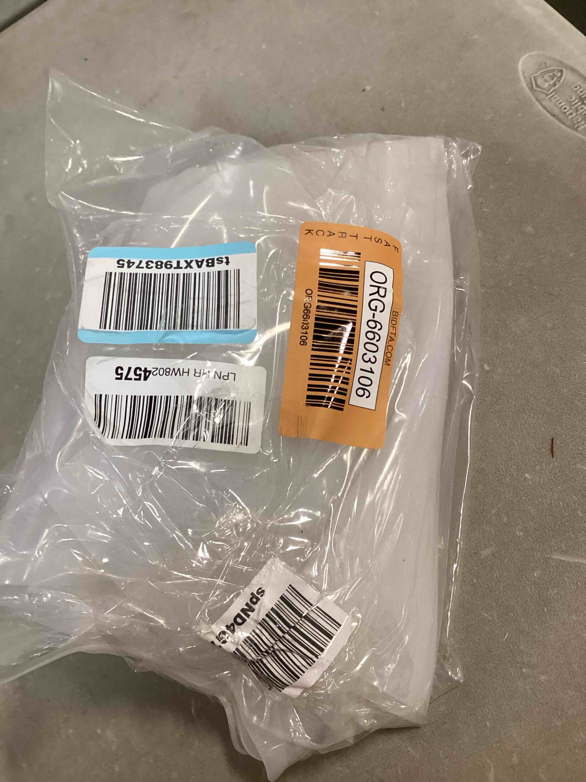 https://s3.amazonaws.com/lotting-images-prod/bidfta/ORG6603106_1716290562118.jpeg
